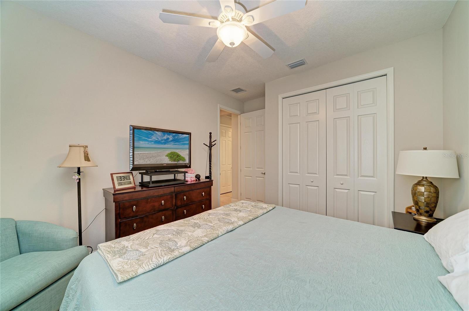 517 CHANTILLY TRL — photo 35