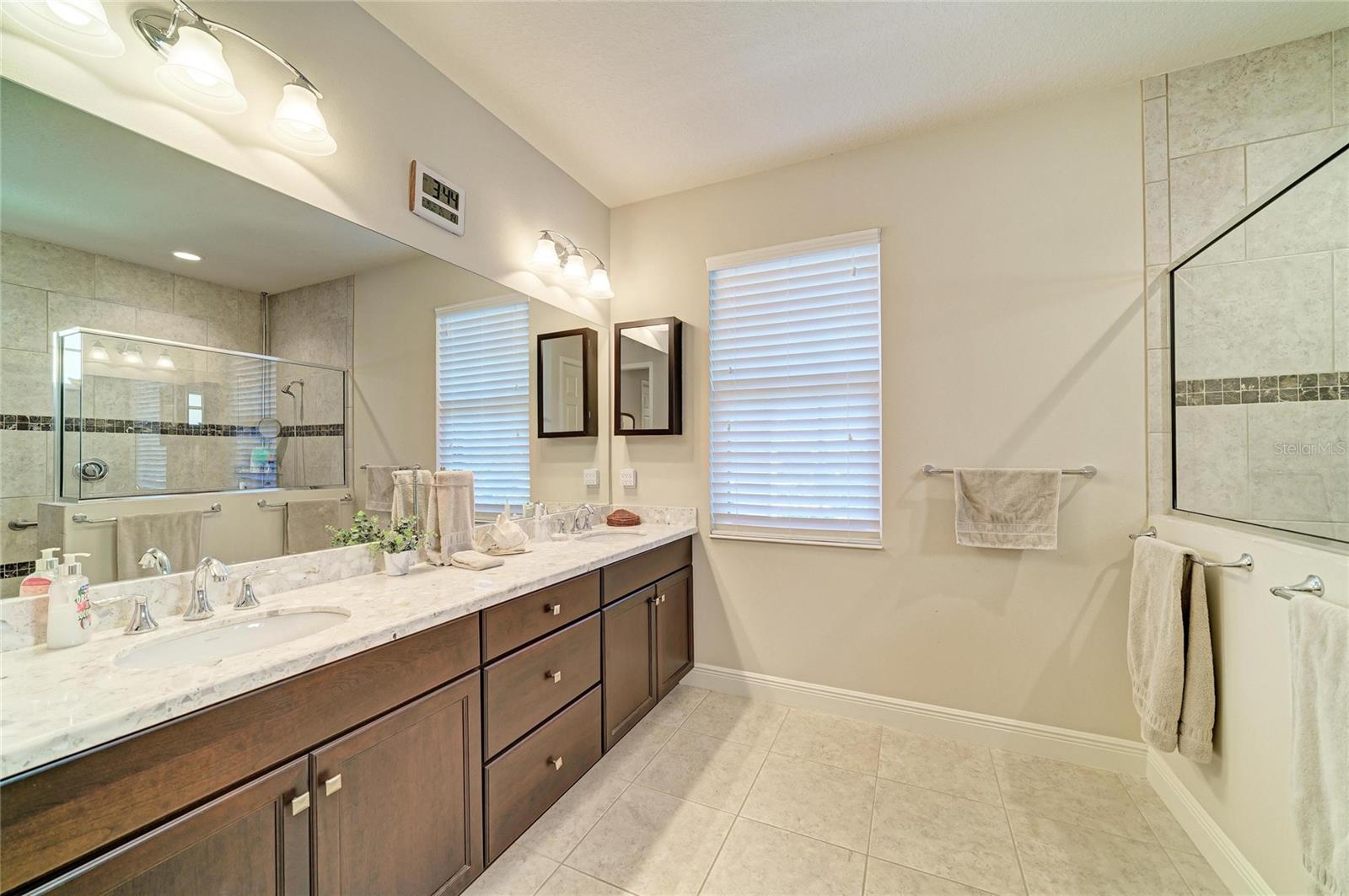 517 CHANTILLY TRL — photo 29