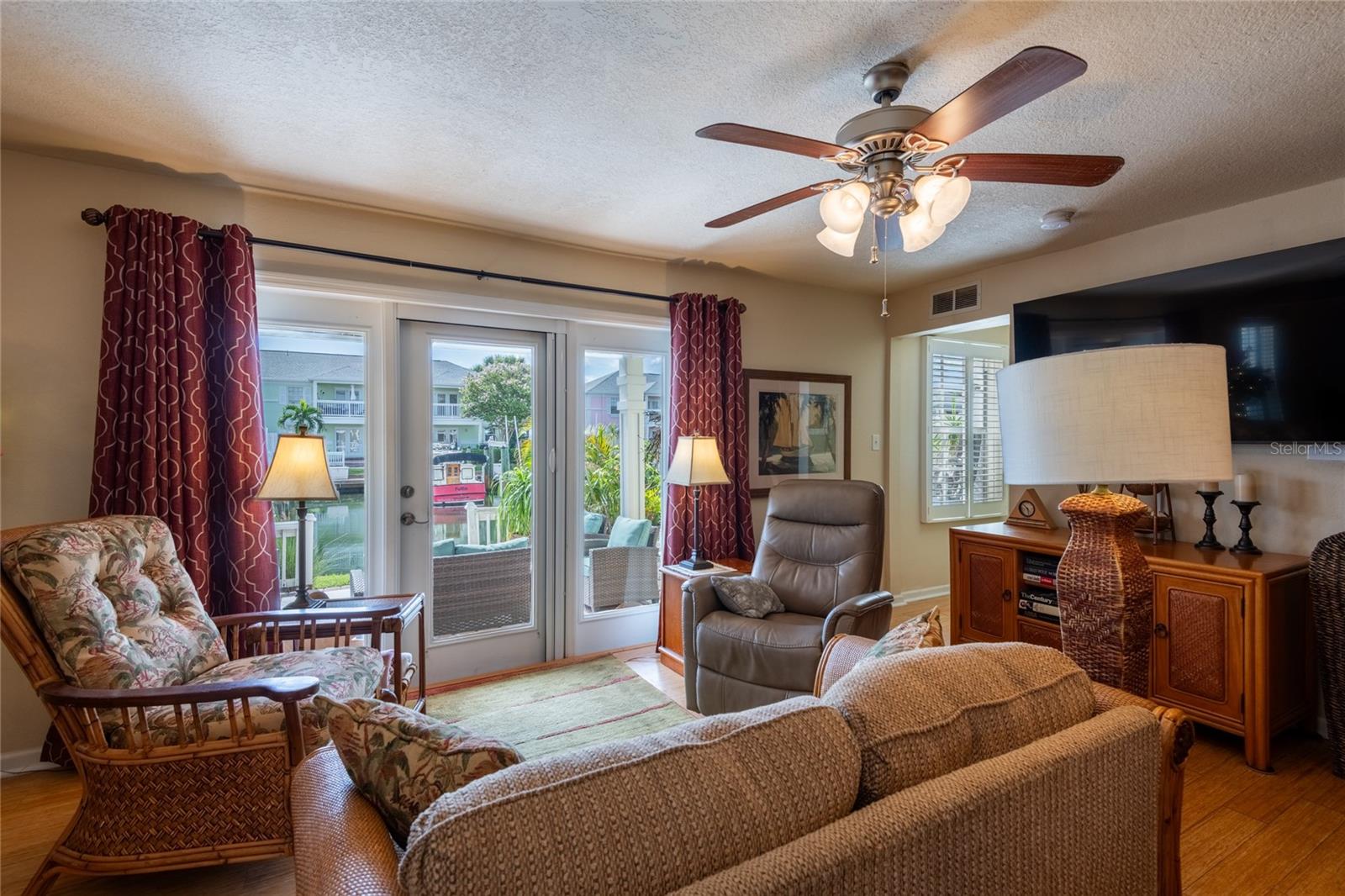 5132 BEACH DR SE #C — photo 9