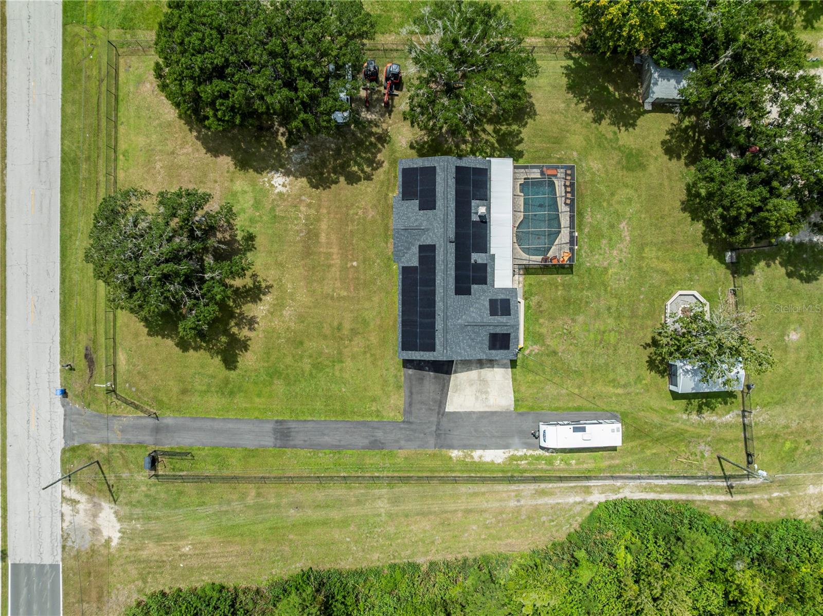 10710 BILL TUCKER RD — photo 31