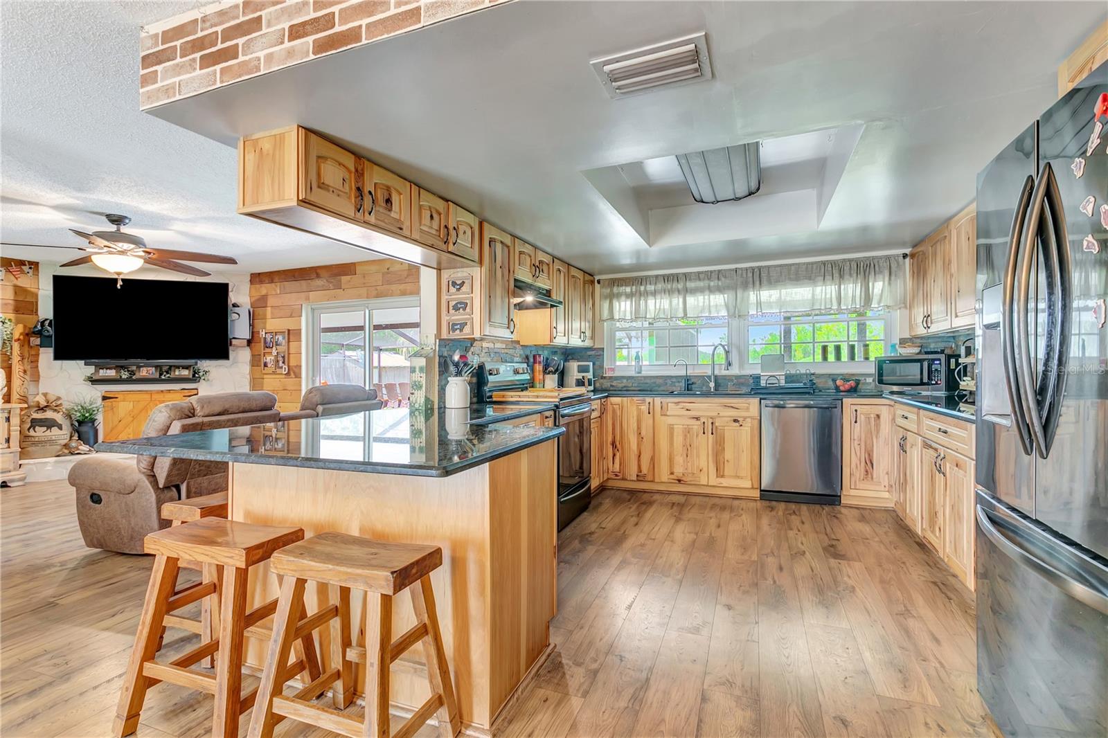 10710 BILL TUCKER RD — photo 46