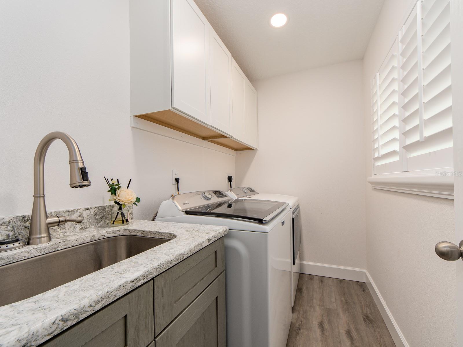 1207 TIMBERBROOKE DR — photo 27