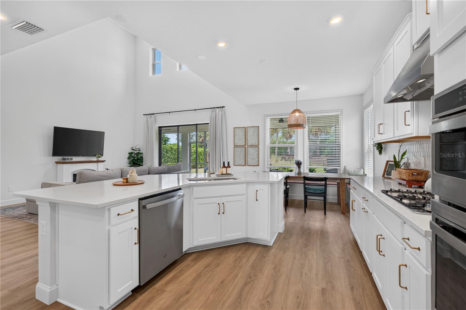 9284 TEQUILA SUNRISE DR — photo 20