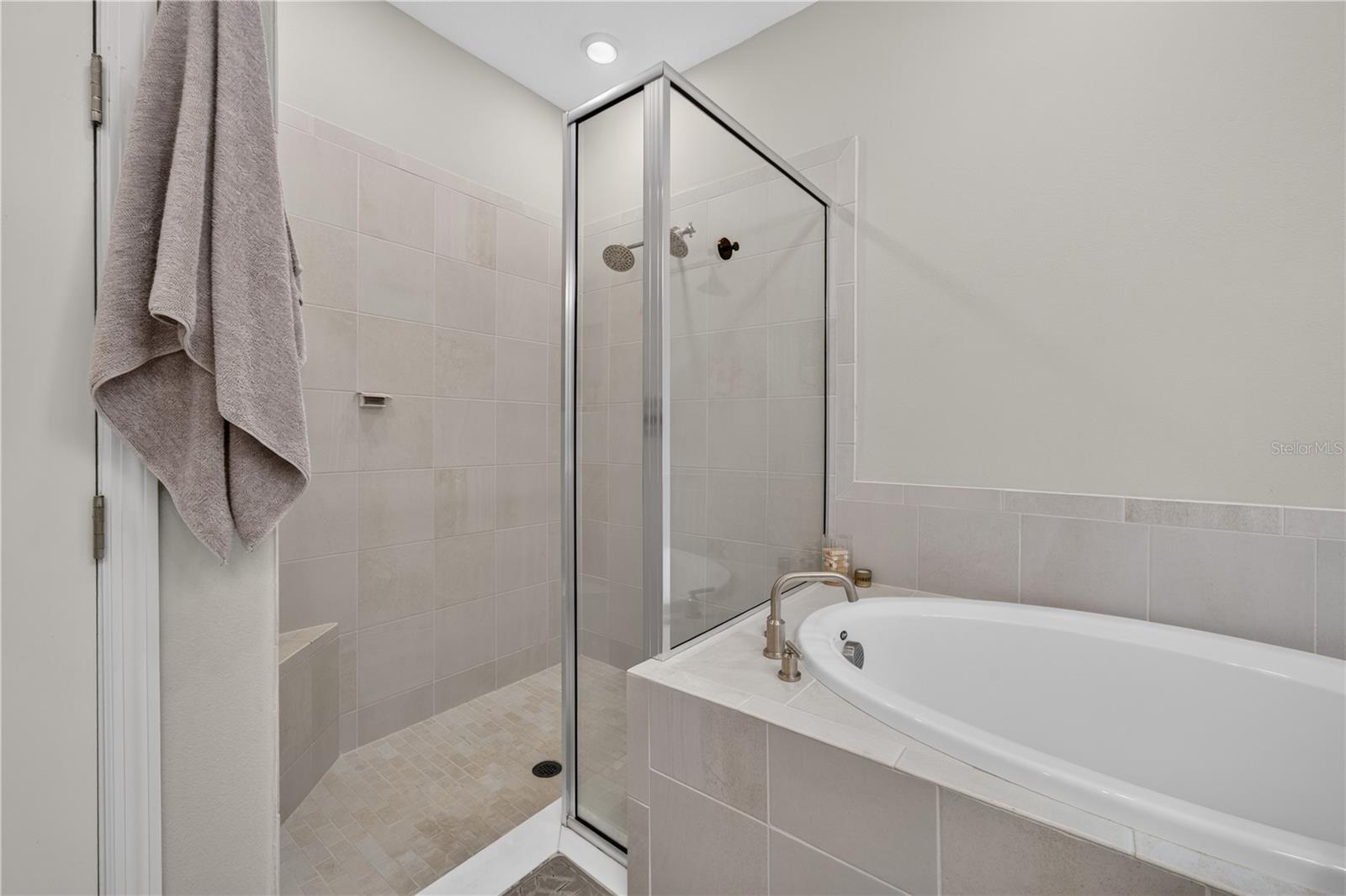 9284 TEQUILA SUNRISE DR — photo 25