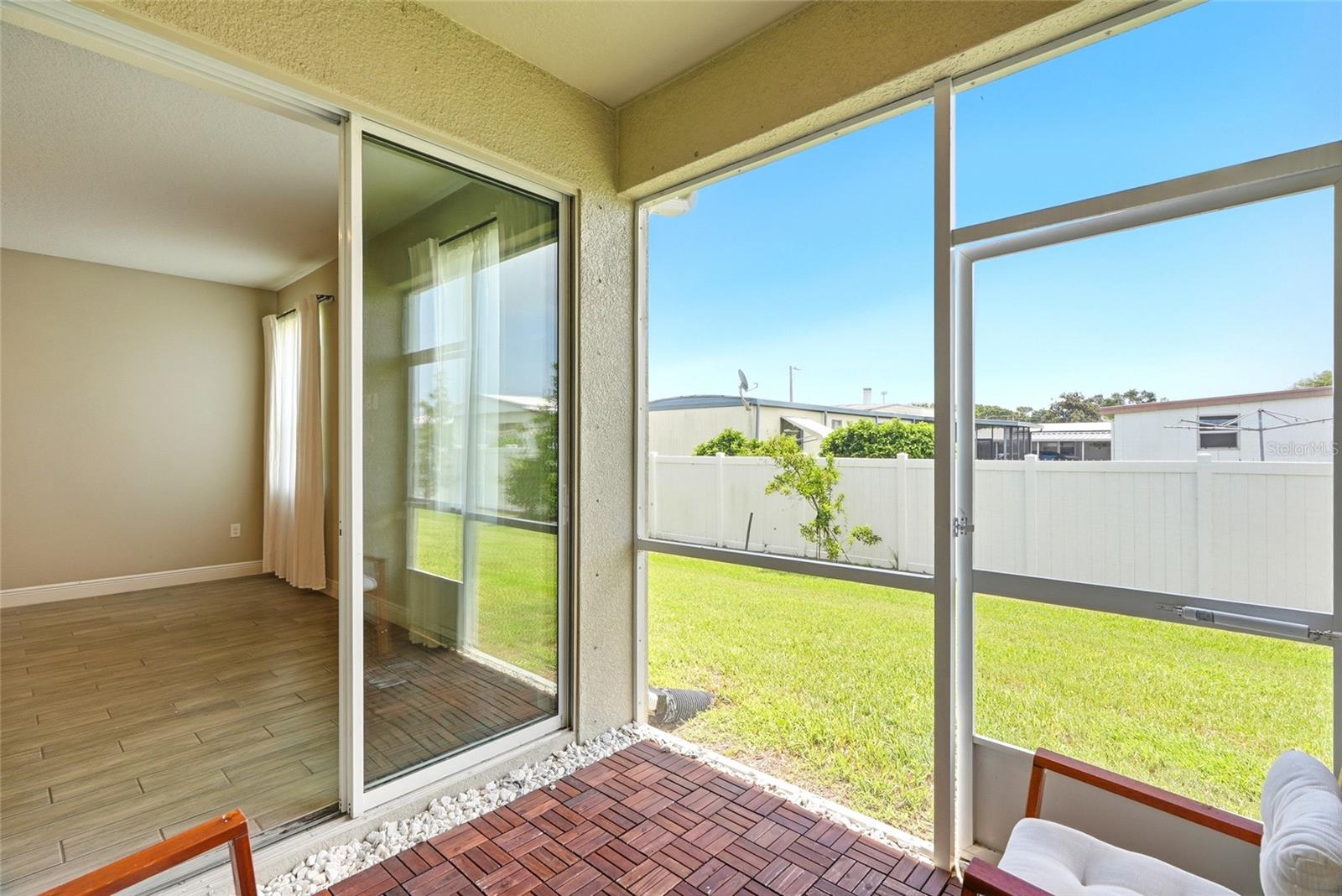 5282 NEIL DR — photo 37
