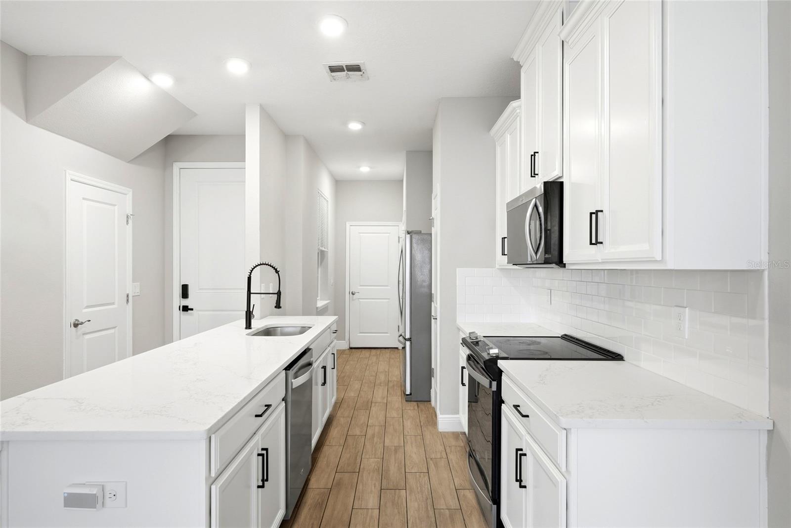 5282 NEIL DR — photo 29
