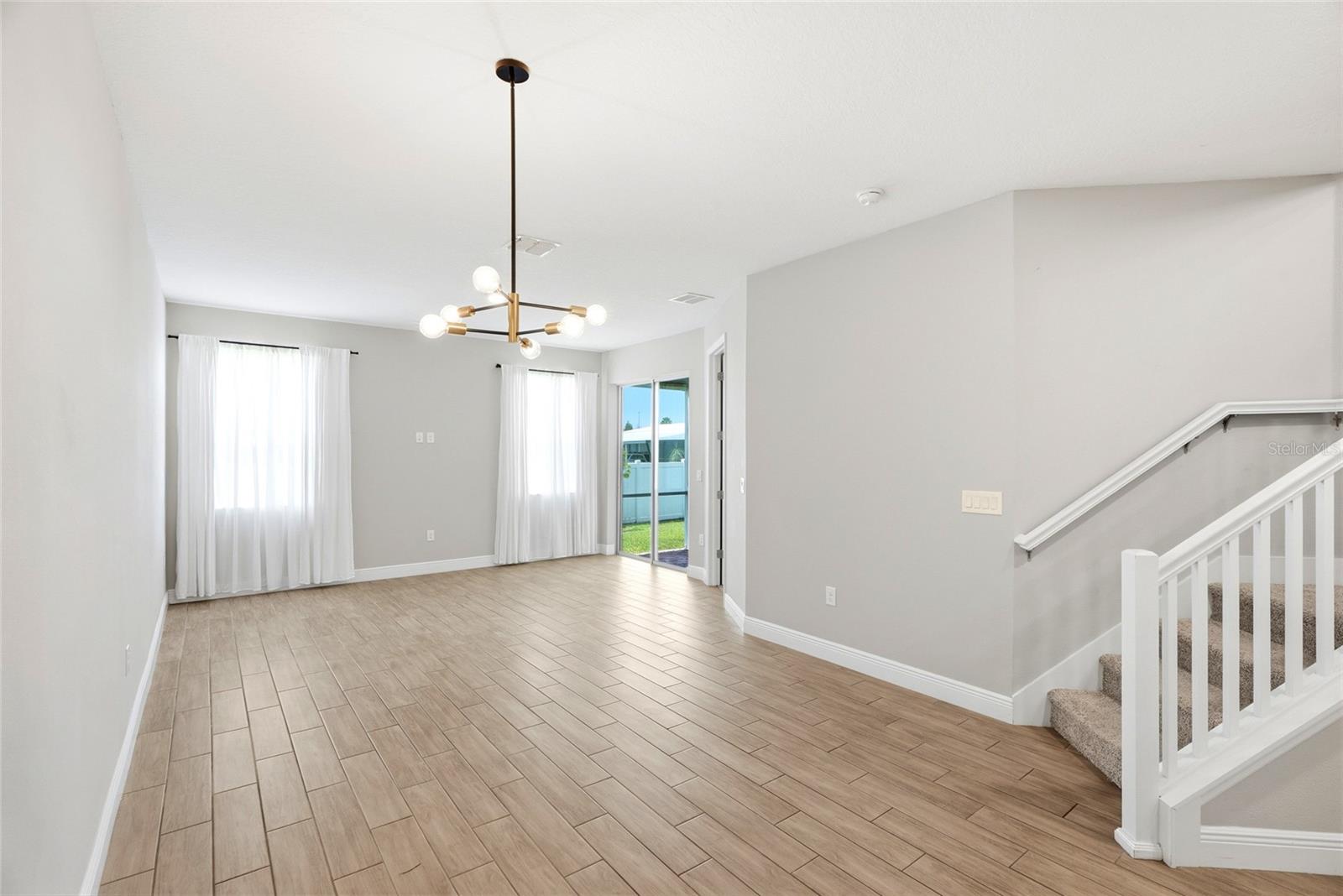 5282 NEIL DR — photo 31