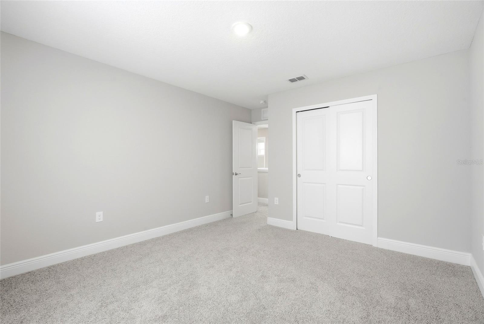 5282 NEIL DR — photo 42