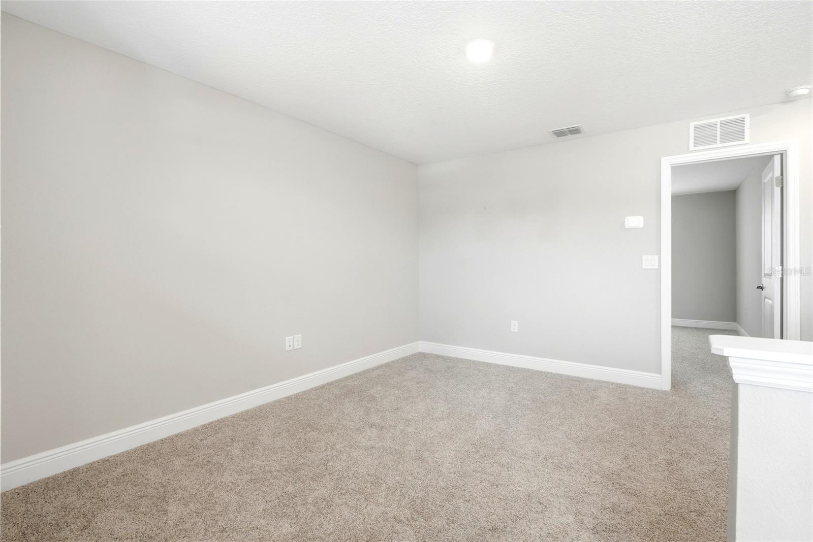 5282 NEIL DR — photo 18