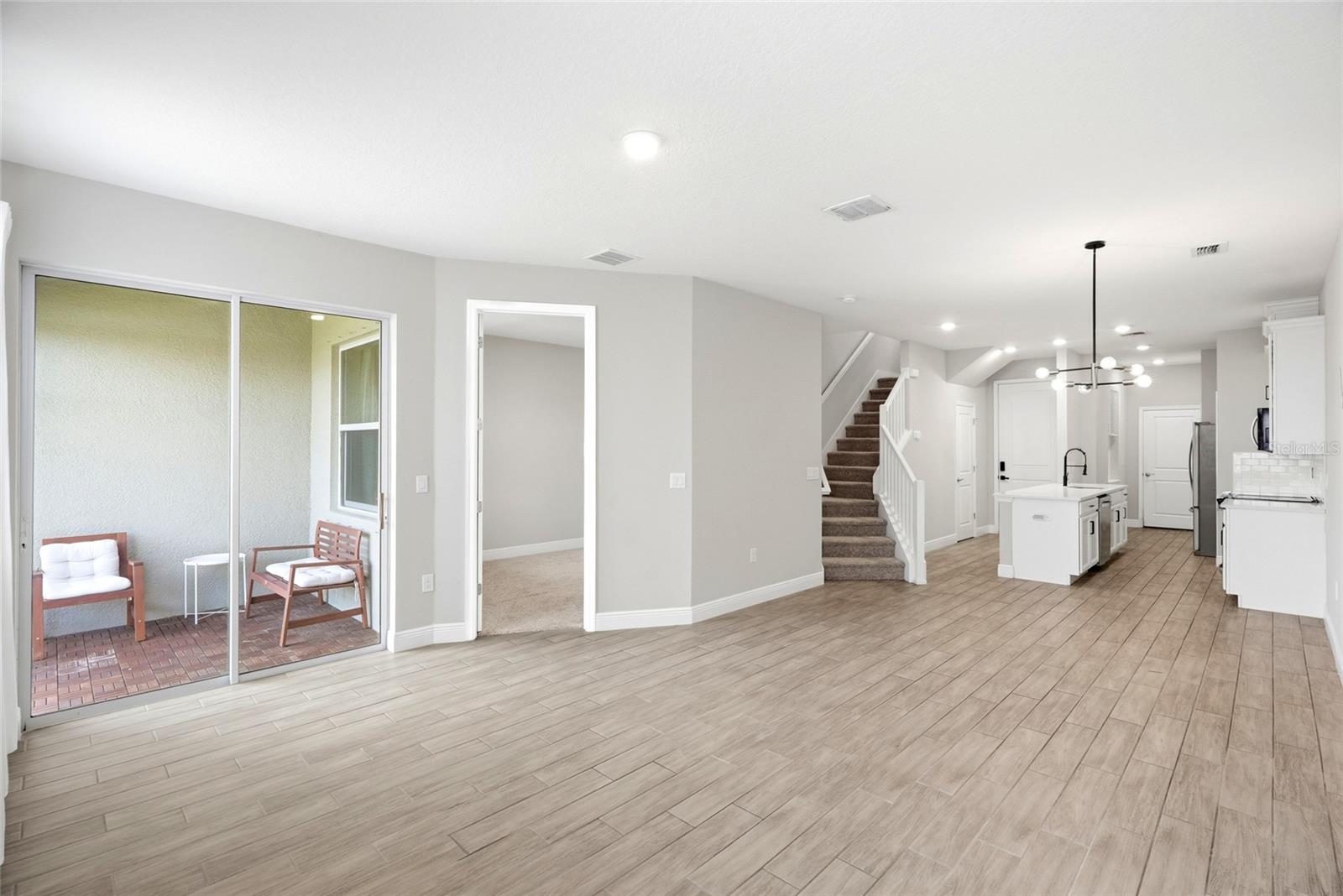 5282 NEIL DR — photo 27