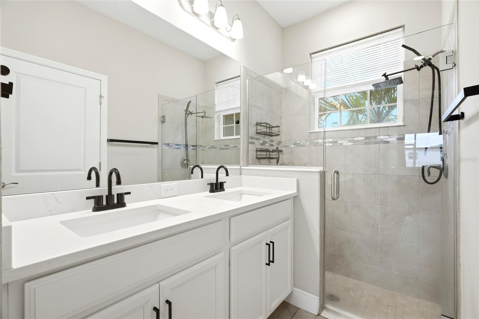 5282 NEIL DR — photo 5