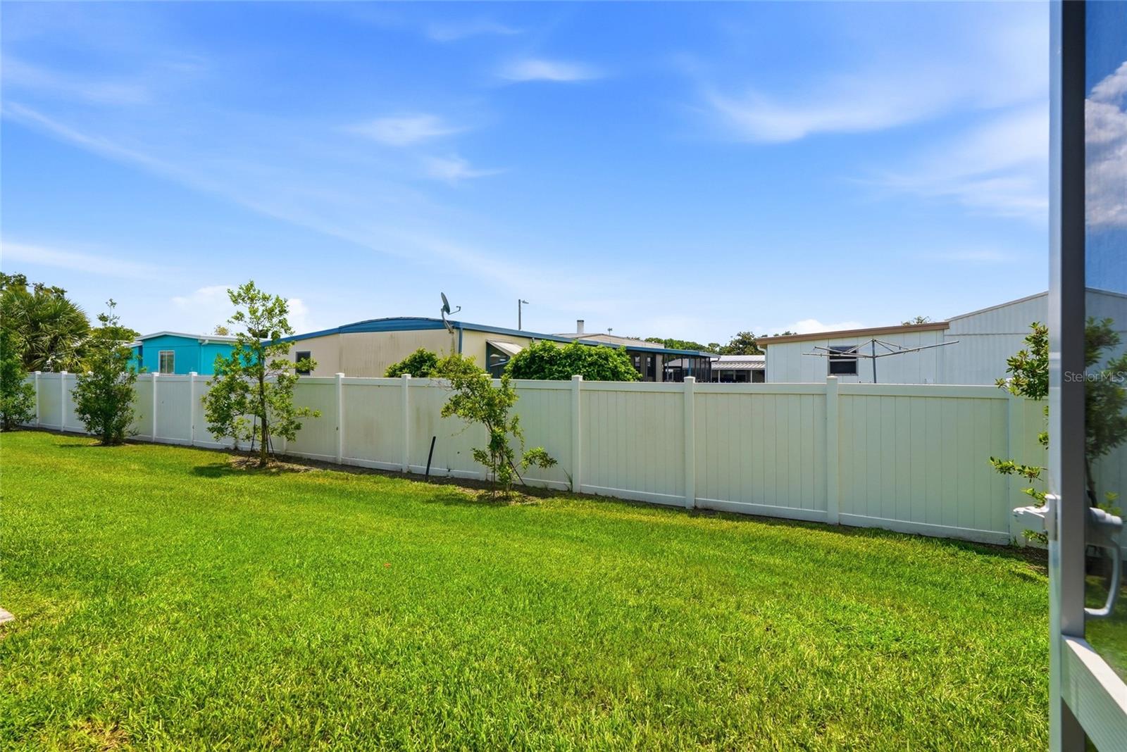 5282 NEIL DR — photo 17