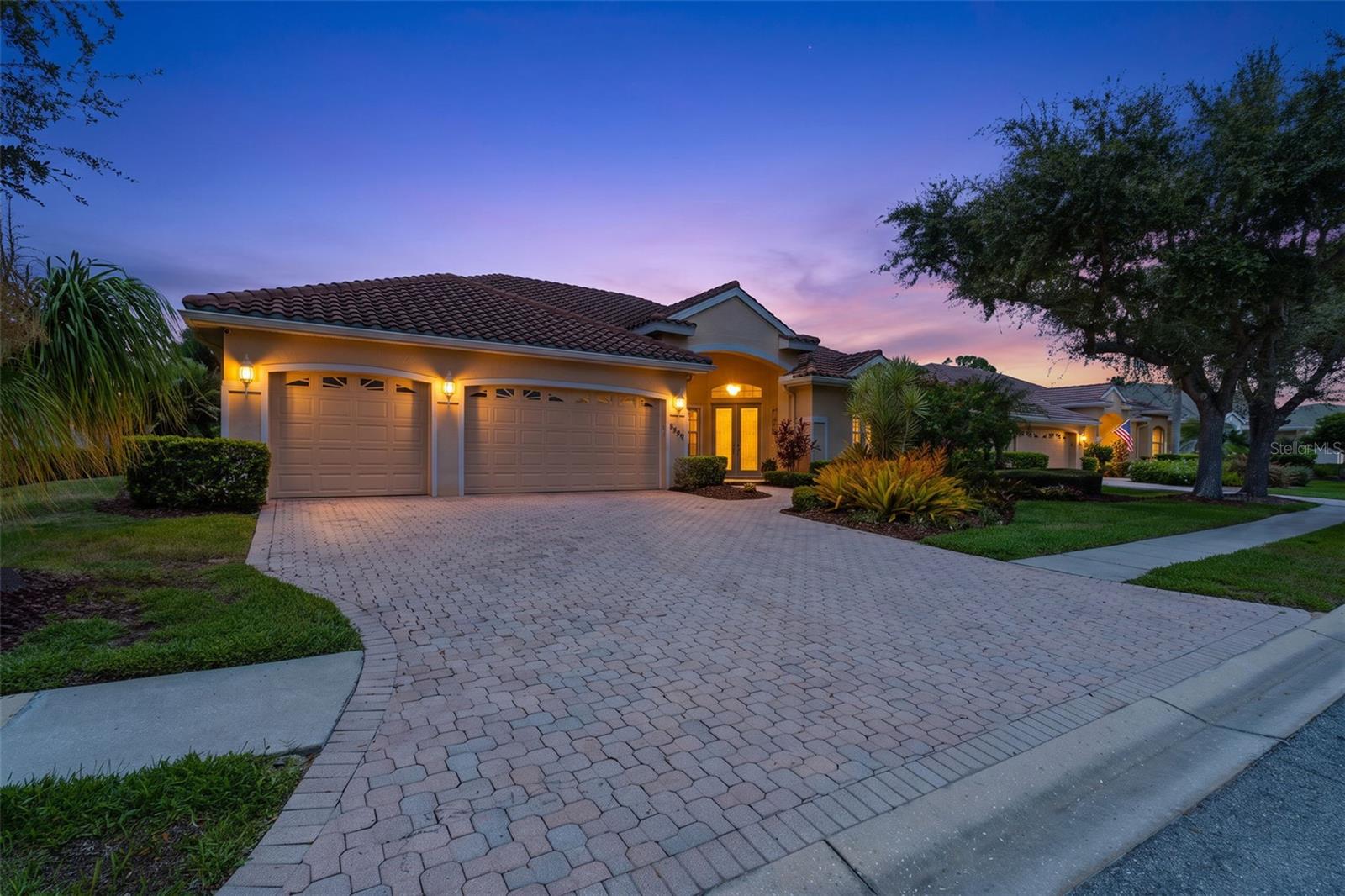 6803 COYOTE RIDGE CT — photo 2