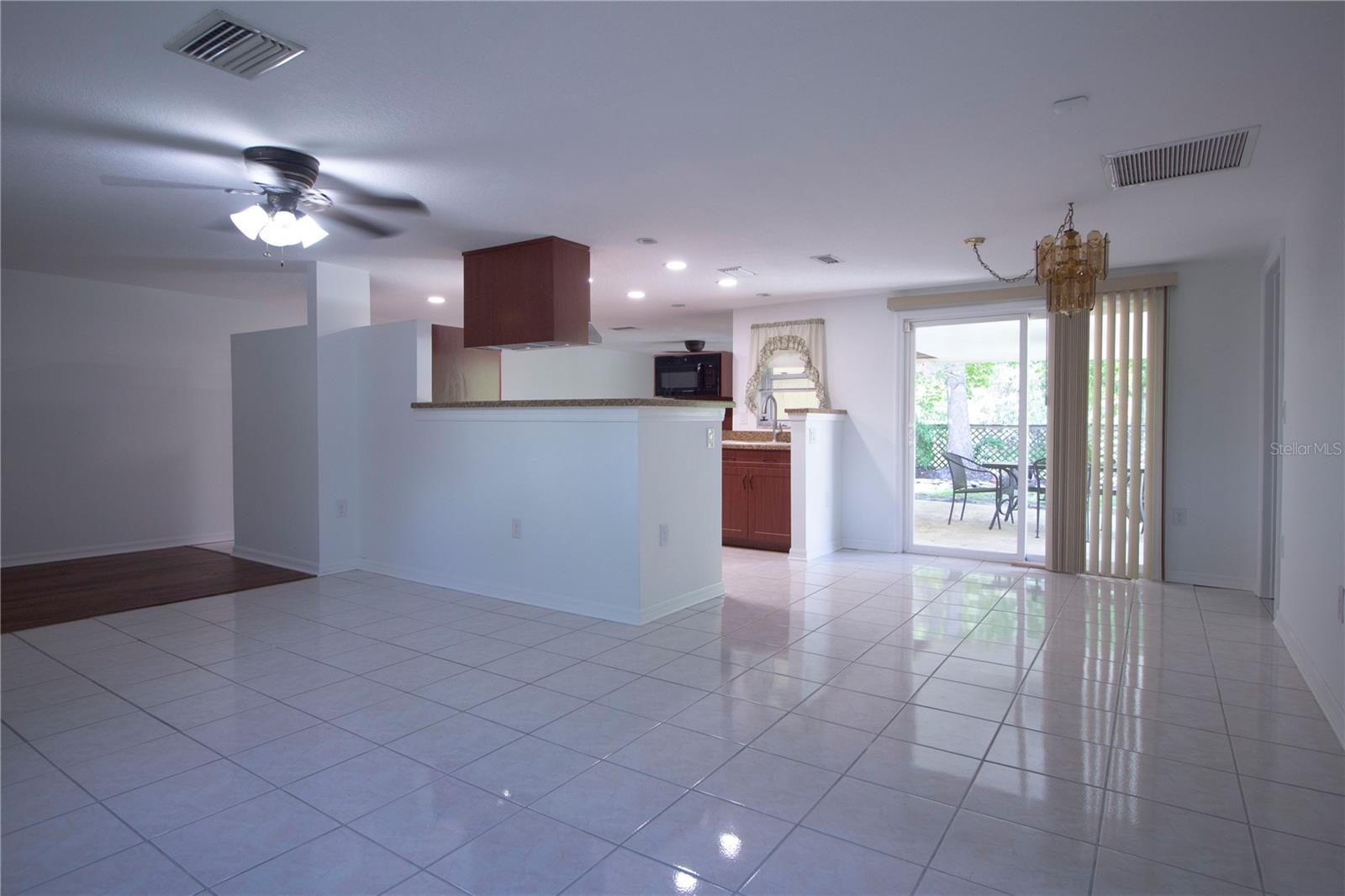 8609 HORIZON LN — photo 10