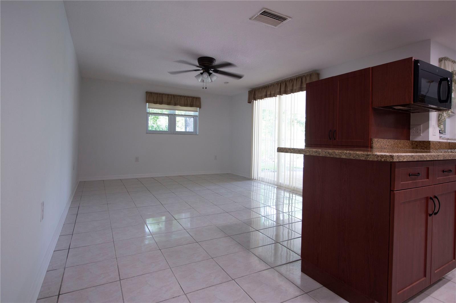 8609 HORIZON LN — photo 16