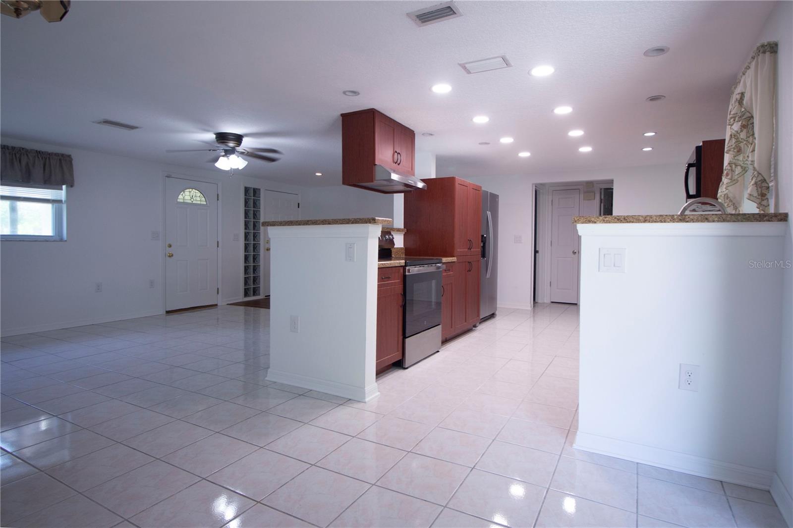 8609 HORIZON LN — photo 11