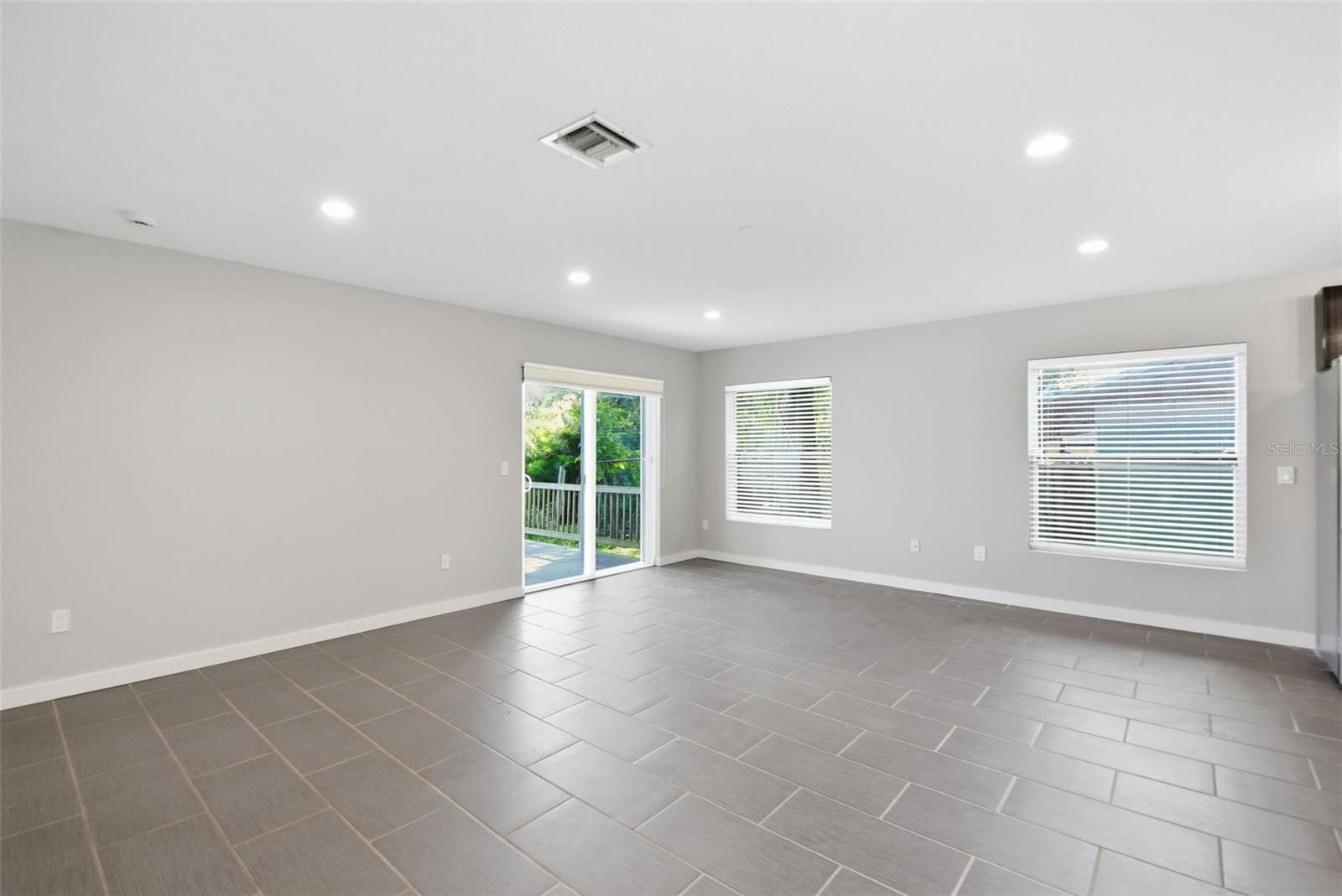 2303 BAHIA VISTA ST — photo 5