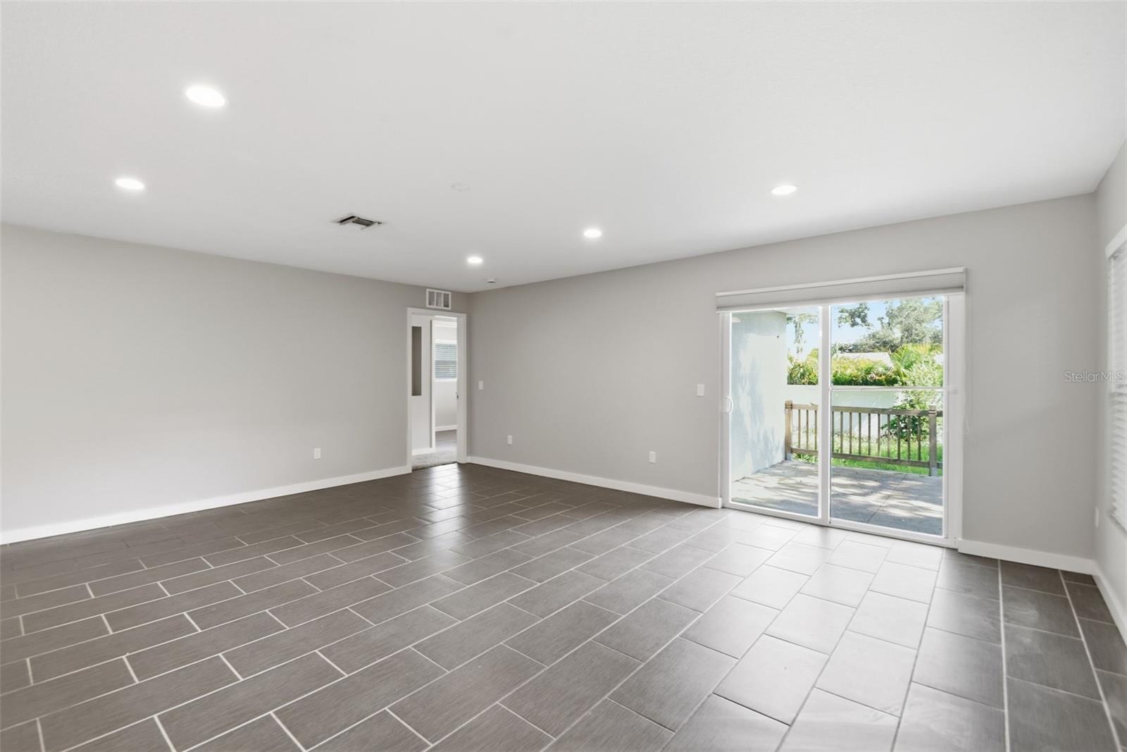 2303 BAHIA VISTA ST — photo 12