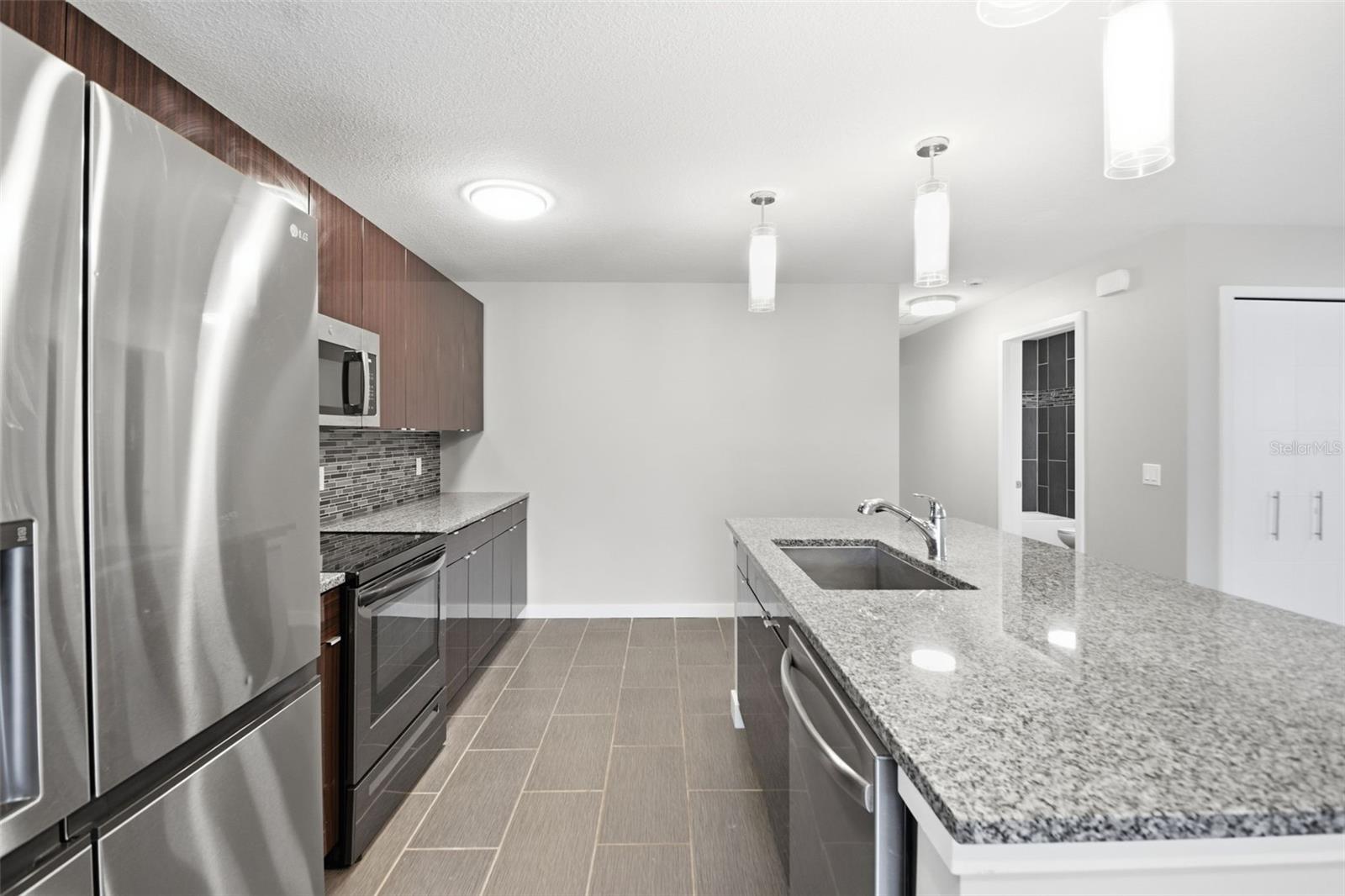 2303 BAHIA VISTA ST — photo 17