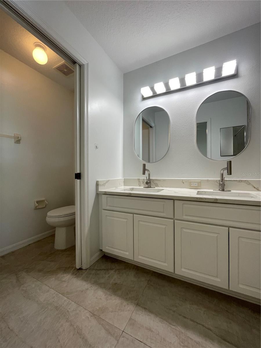 5033 PRAIRIE VIEW WAY — photo 11