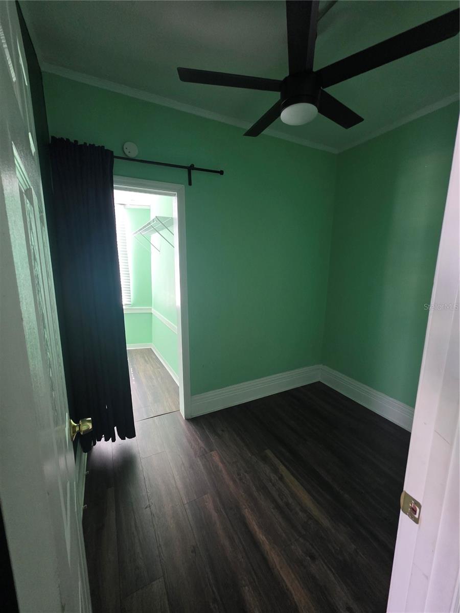 212 W BEACH PL #1 — photo 4