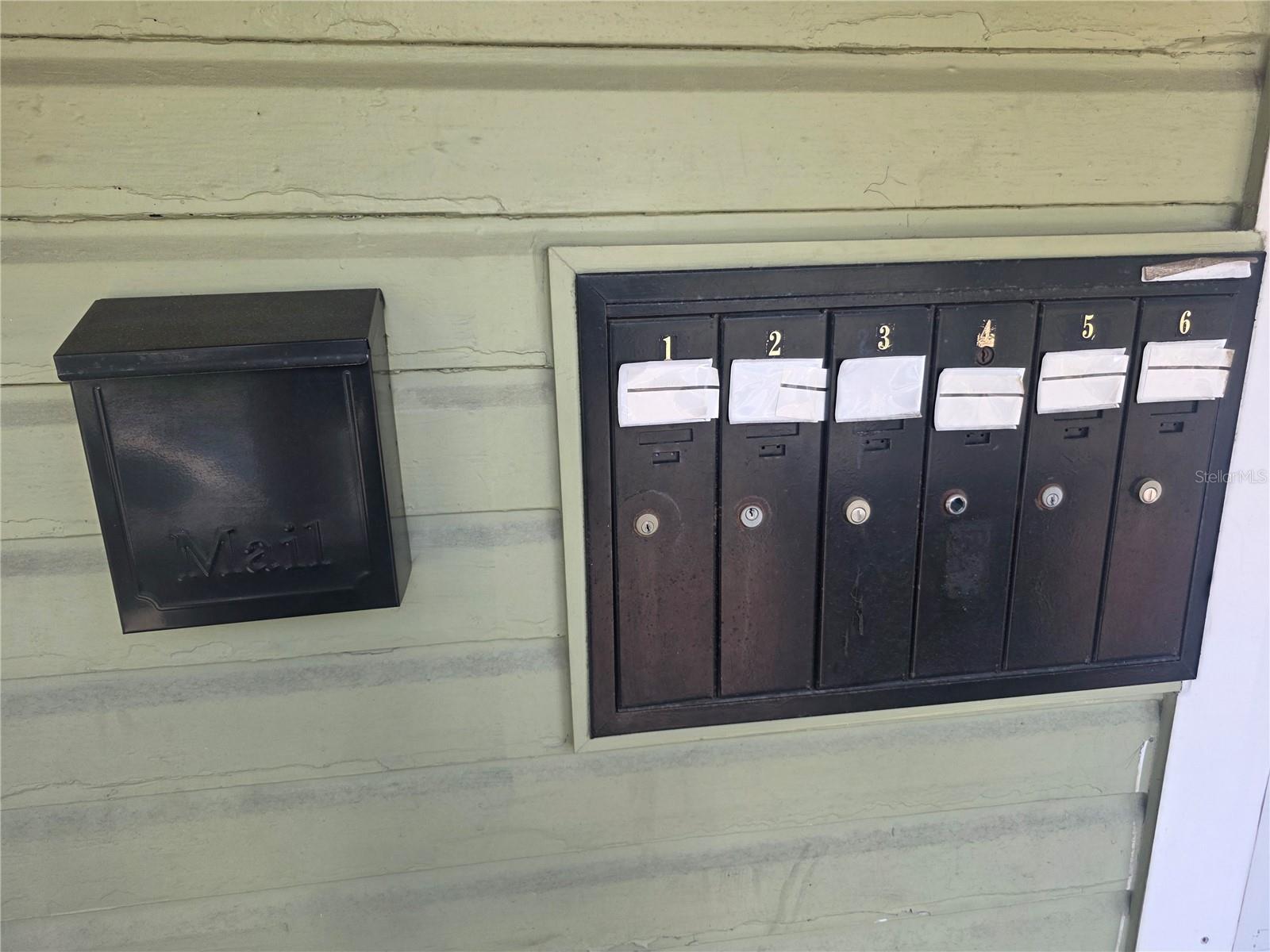 212 W BEACH PL #1 — photo 3