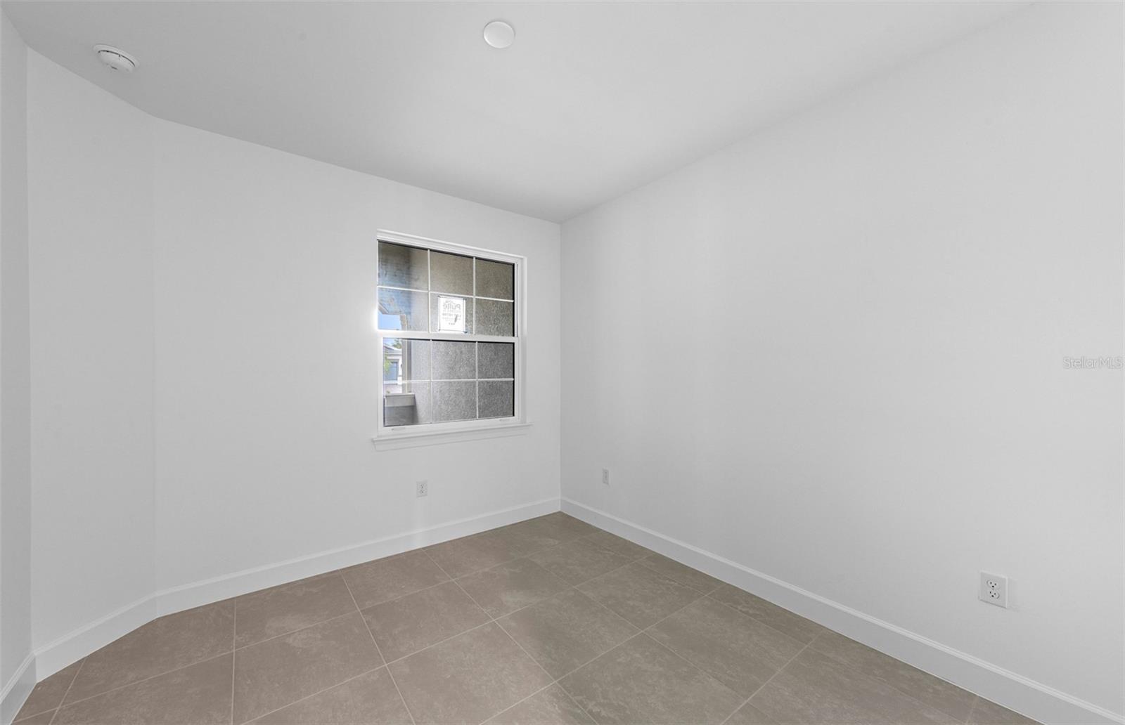 1611 TAVIRA PL — photo 15