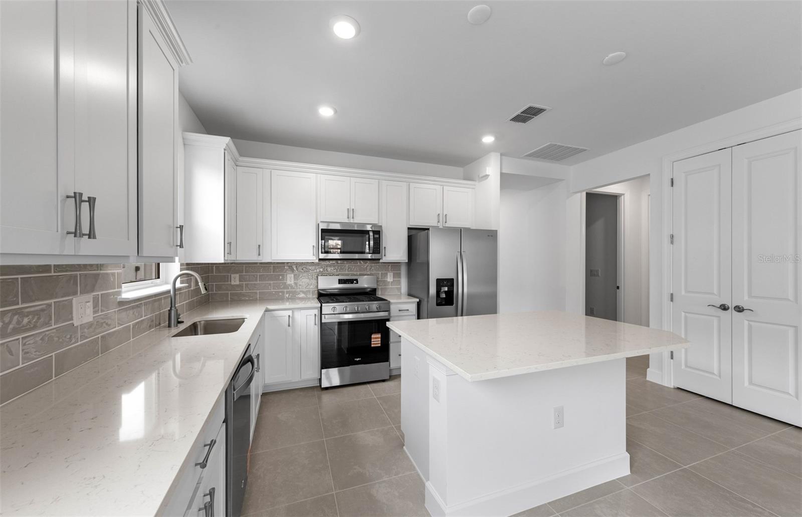 1611 TAVIRA PL — photo 6