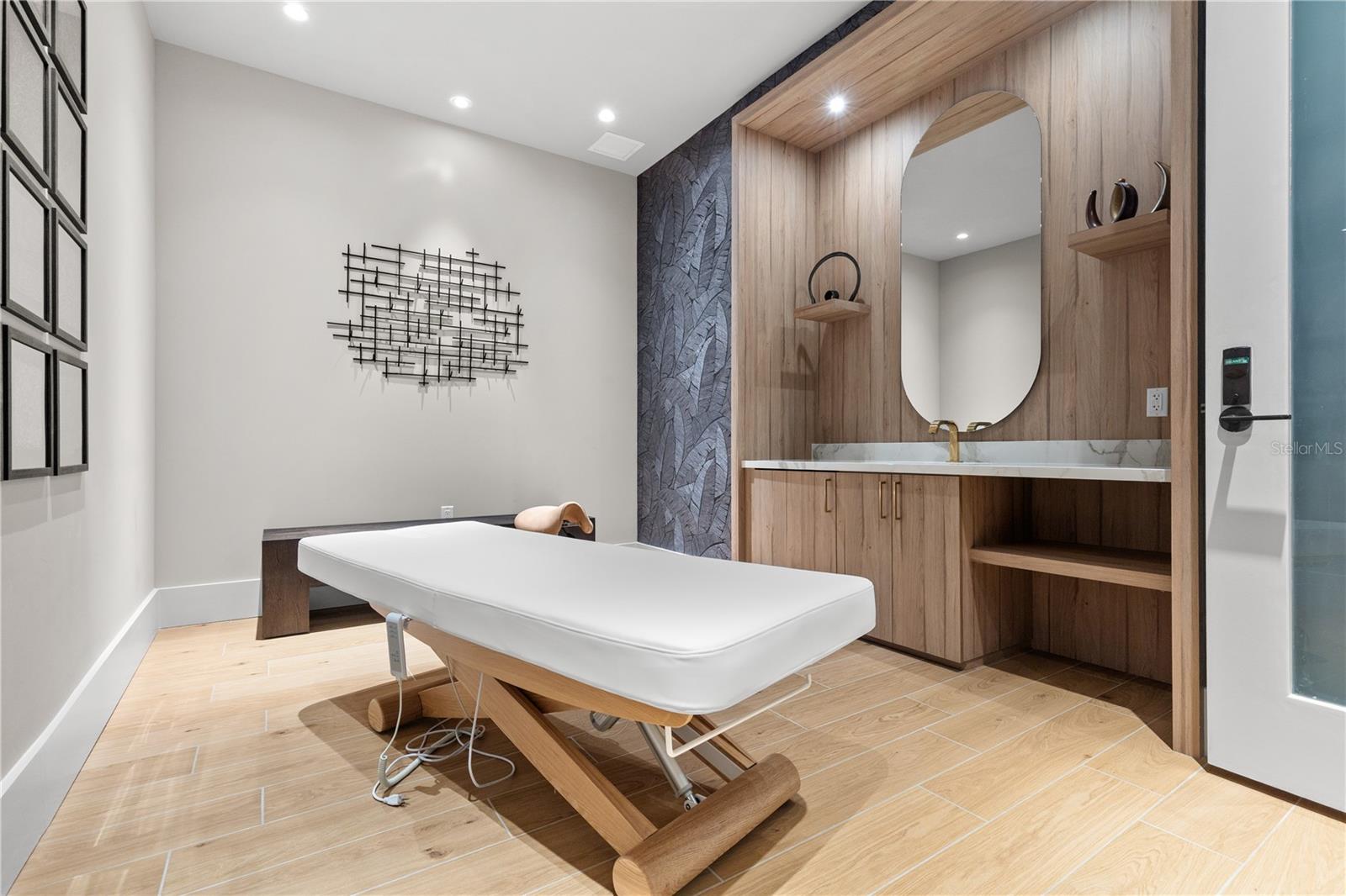 275 1ST AVE S #2803 — photo 35