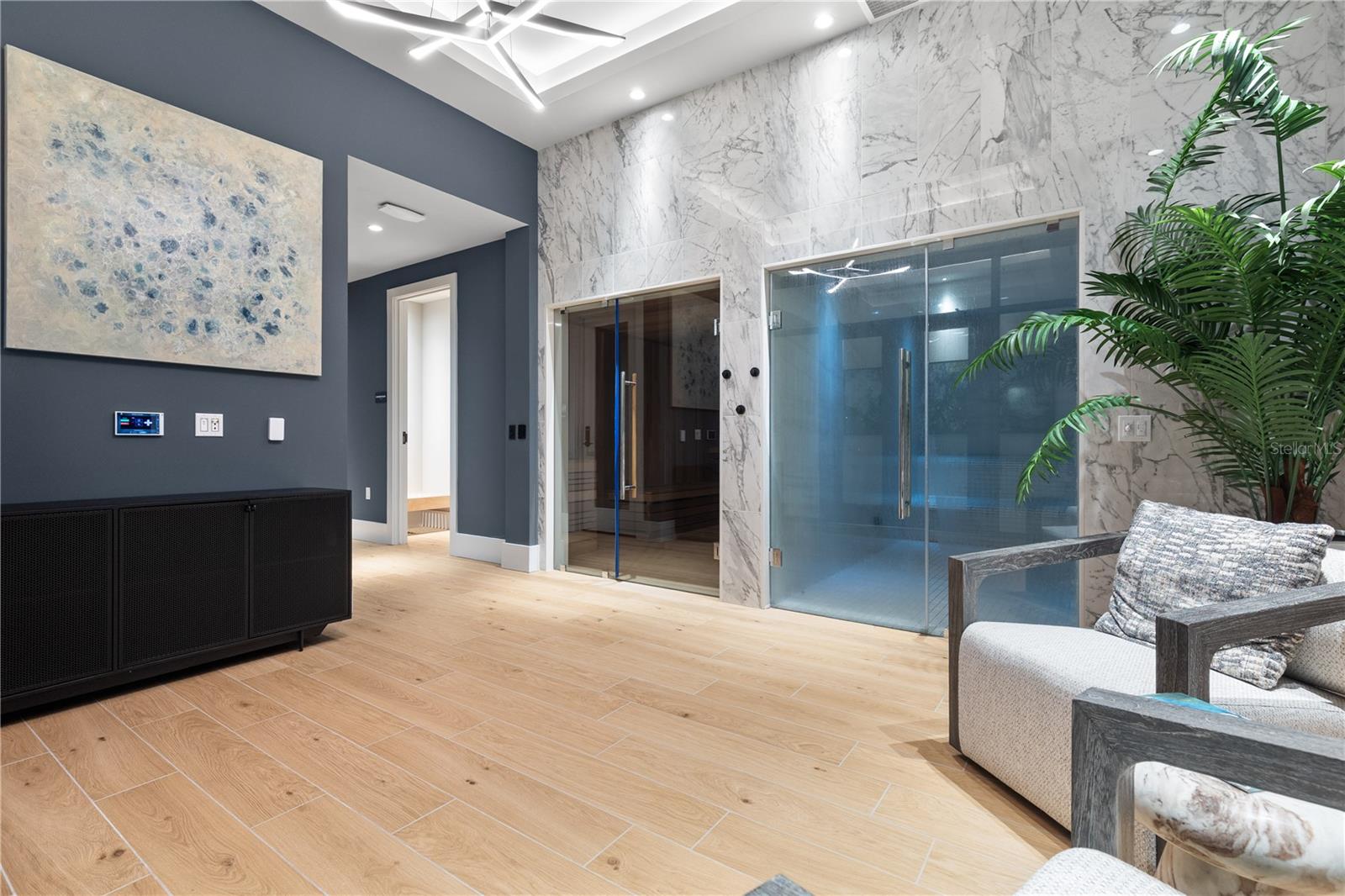 275 1ST AVE S #2803 — photo 32
