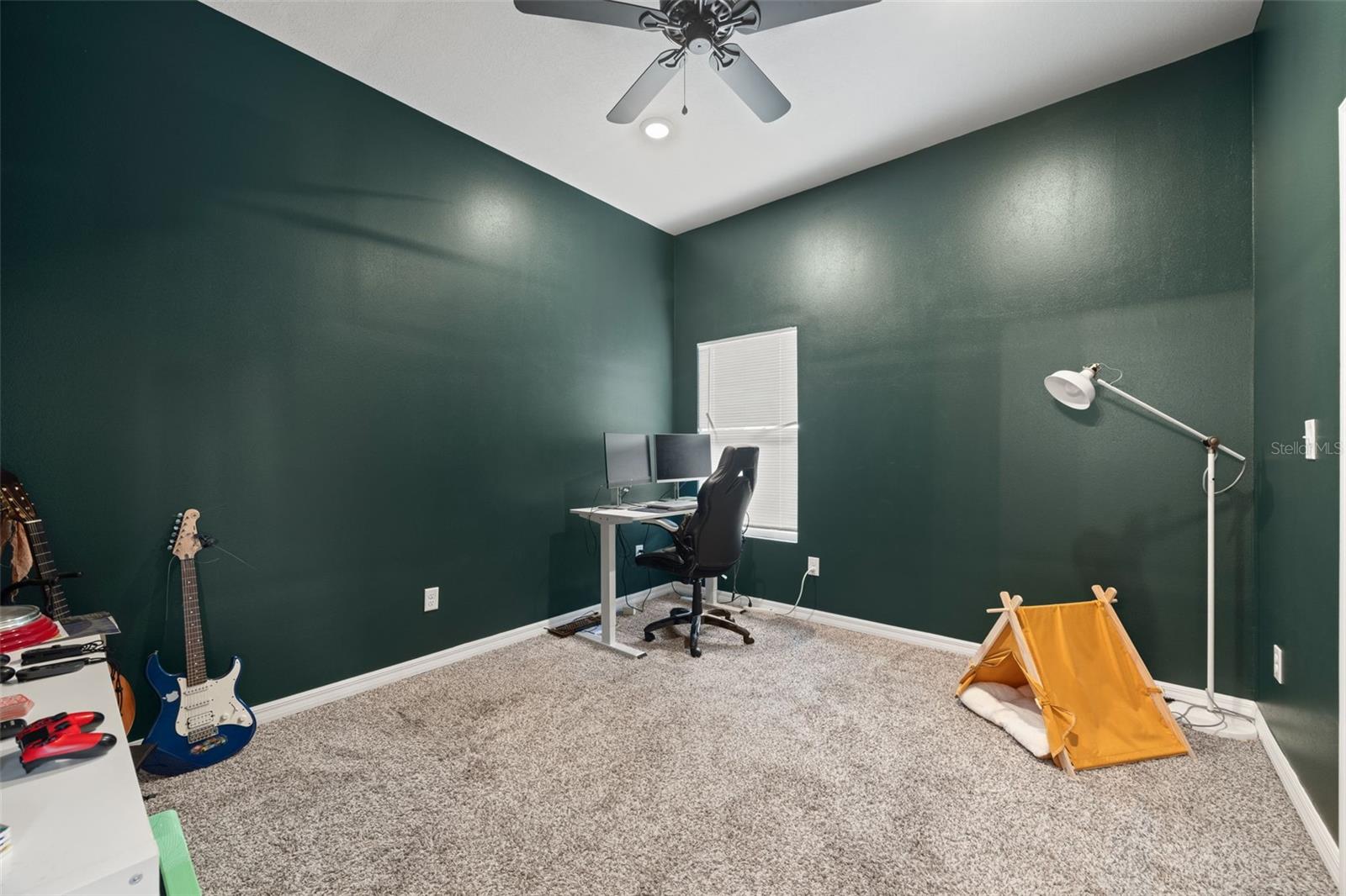 3403 E 10TH AVE — photo 10