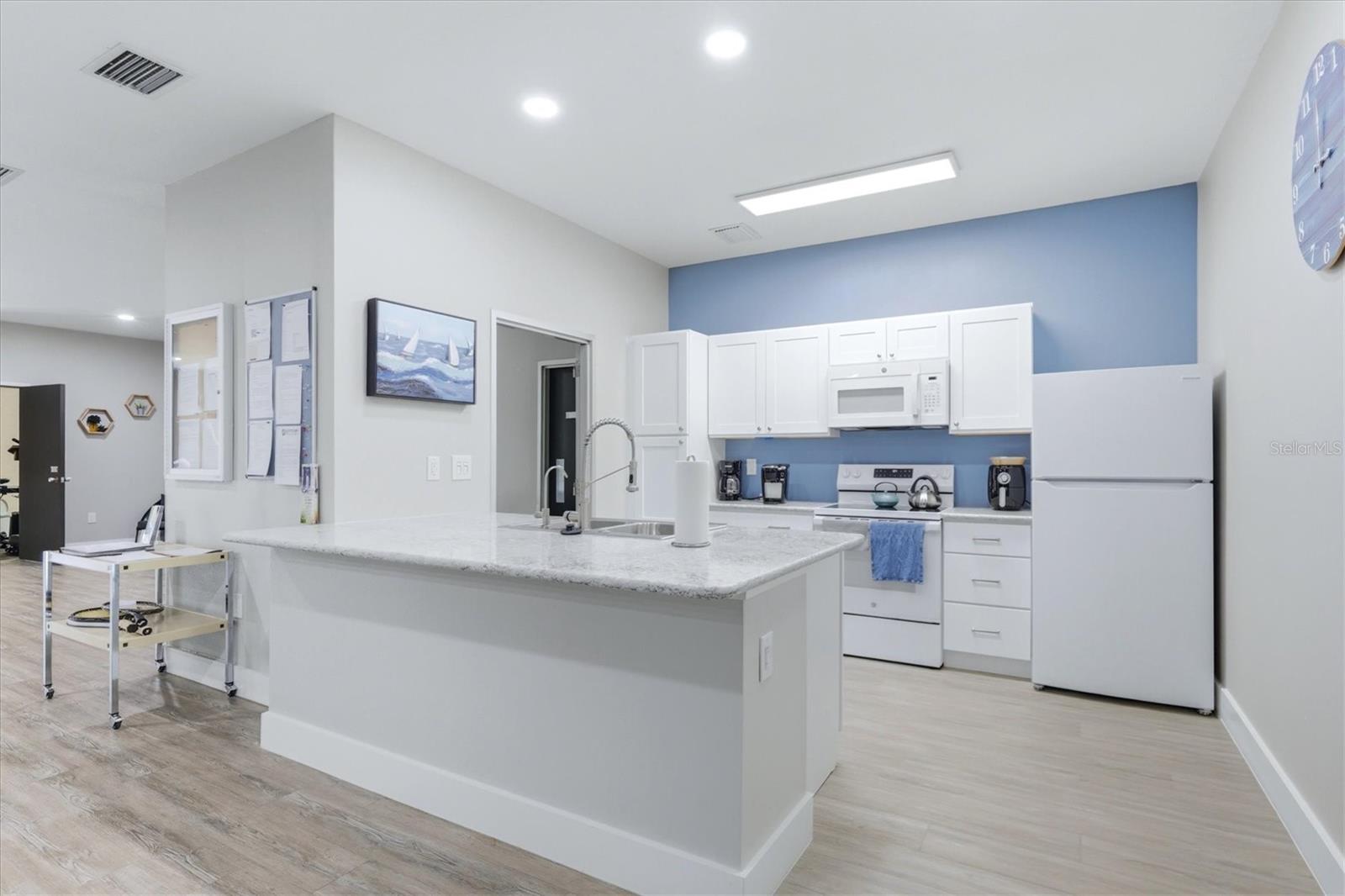 4160 FRUITVILLE RD #14 — photo 36