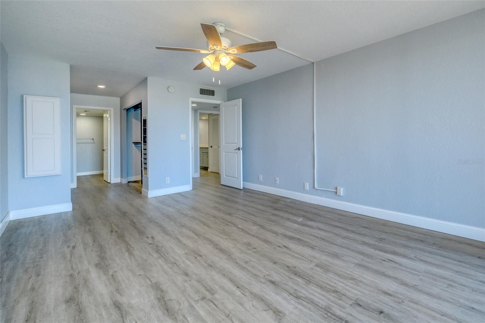 220 BELLEVIEW BLVD #812 — photo 38