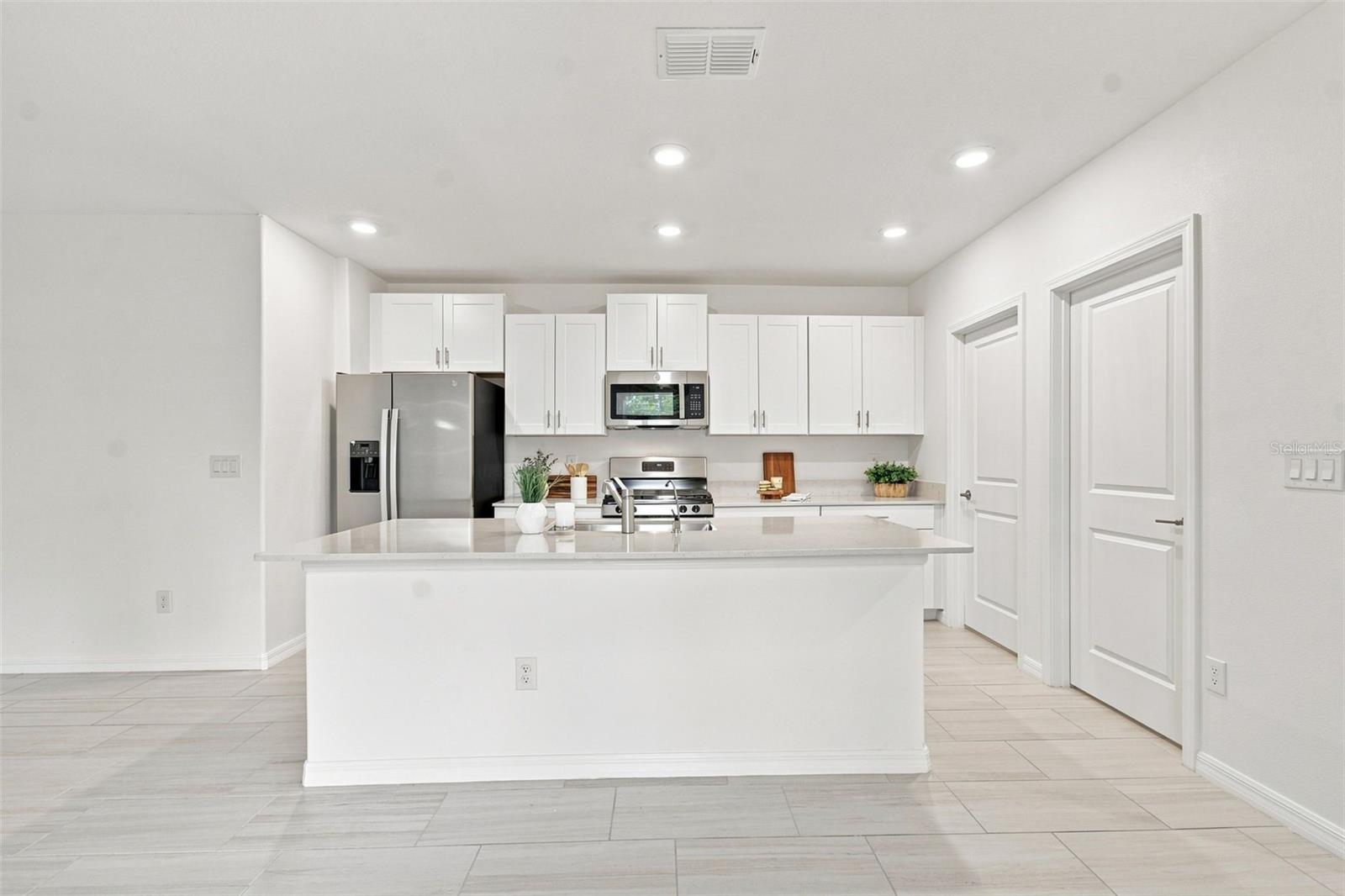 22141 STORYBOOK CABIN WAY — photo 5