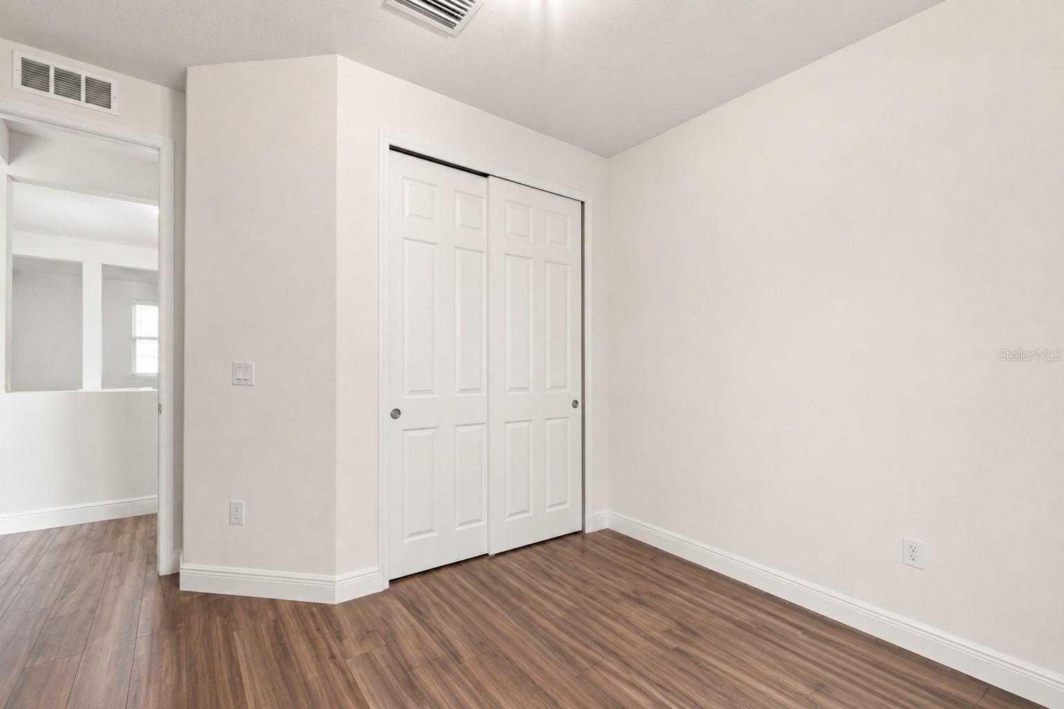 9436 PINEWOOD POINT PL — photo 35
