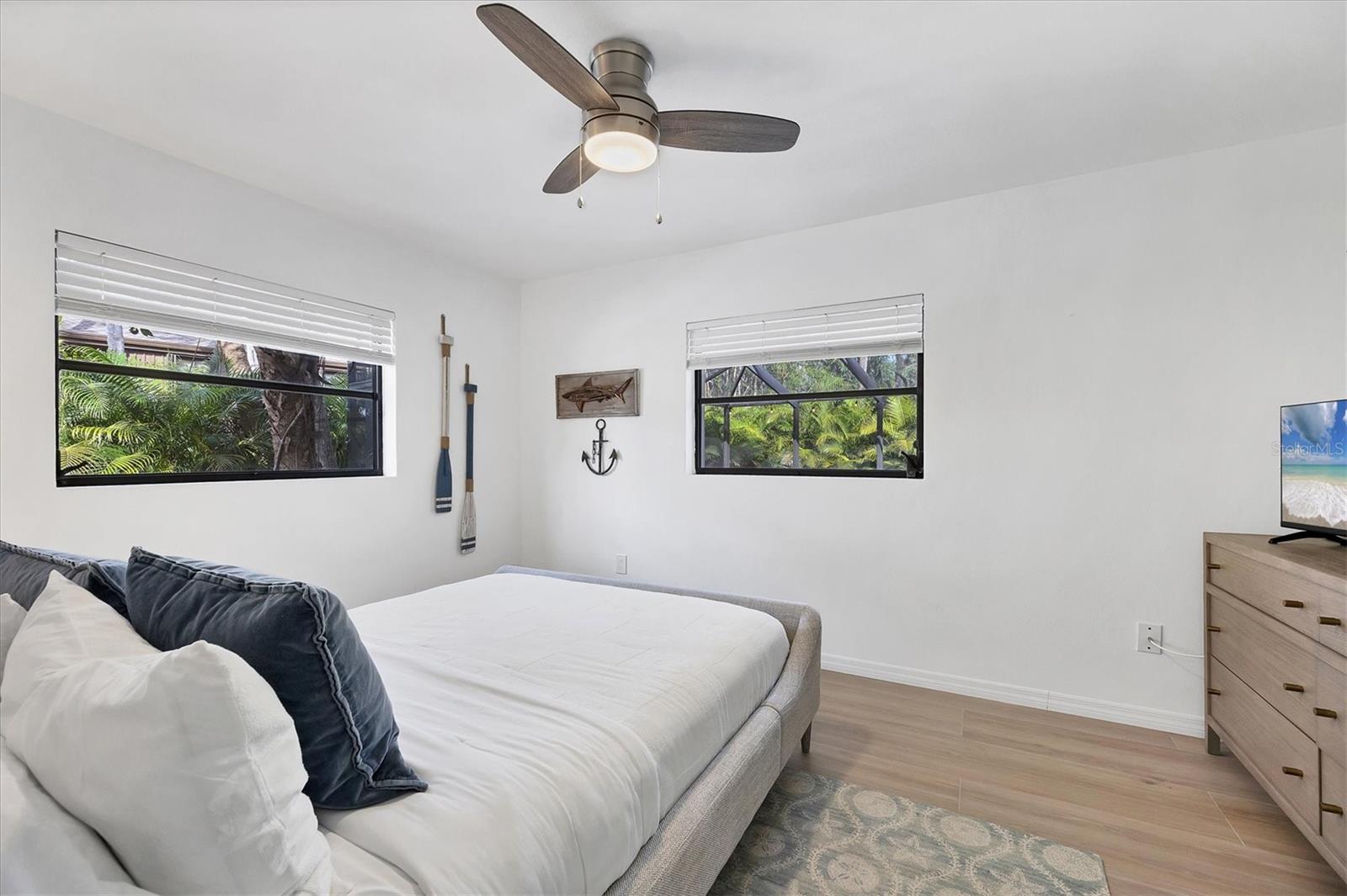 445 REID ST — photo 41