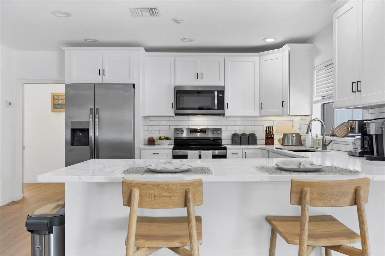445 REID ST — photo 30