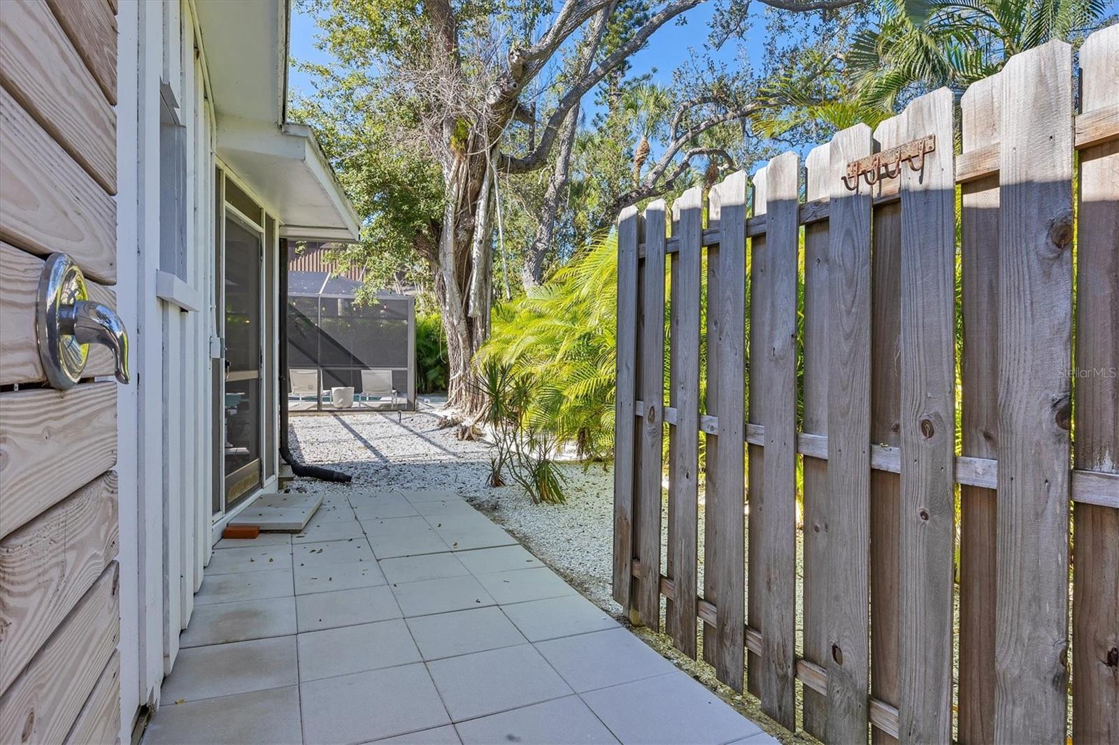 445 REID ST — photo 48