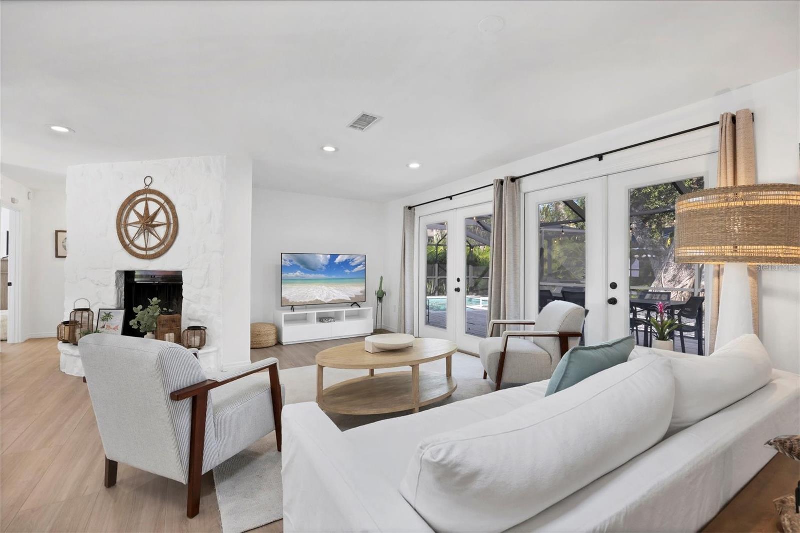 445 REID ST — photo 14
