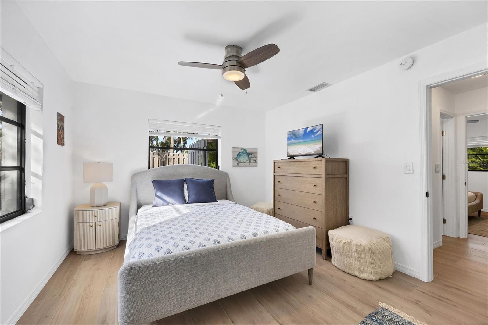 445 REID ST — photo 39