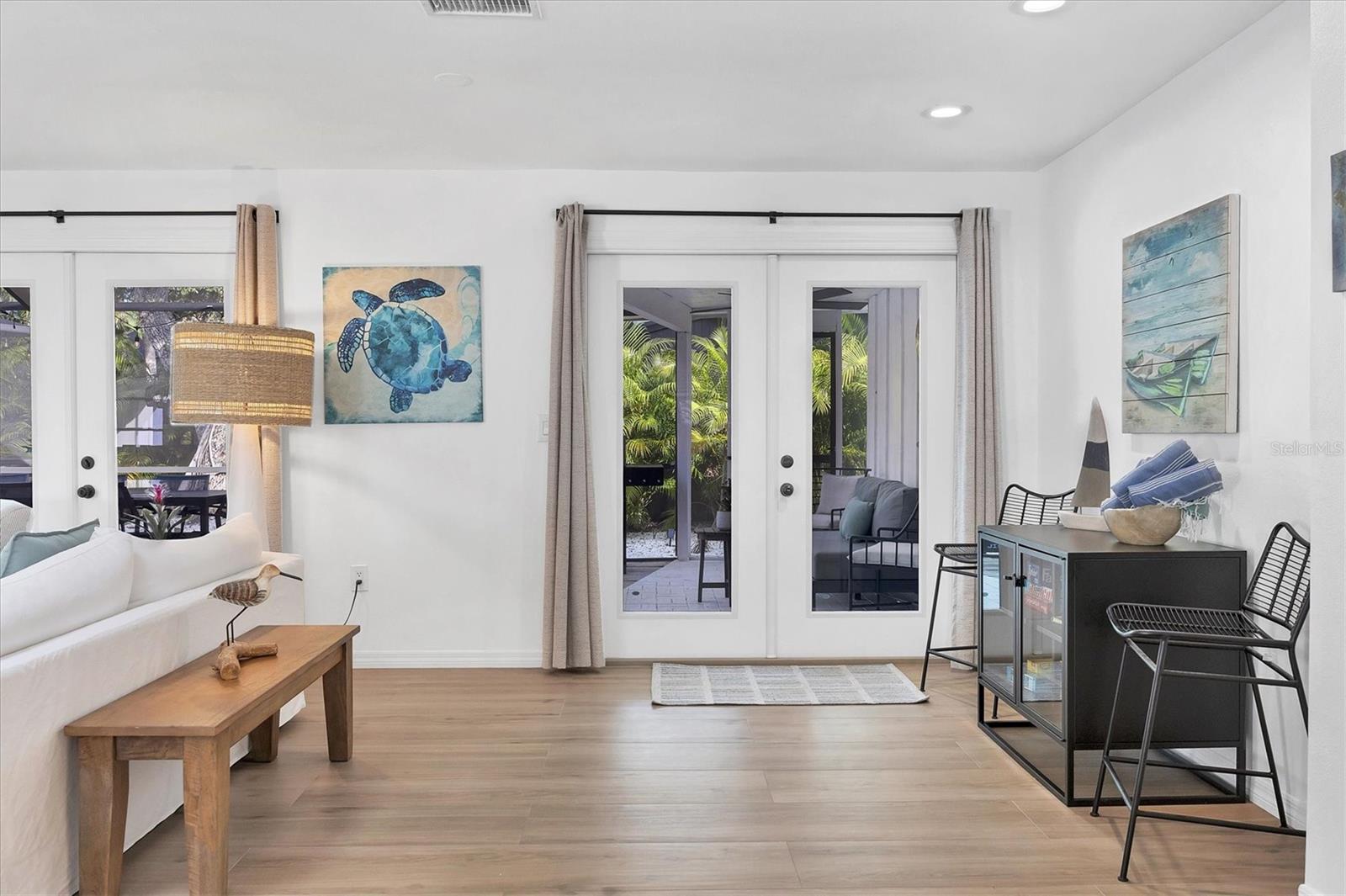 445 REID ST — photo 15