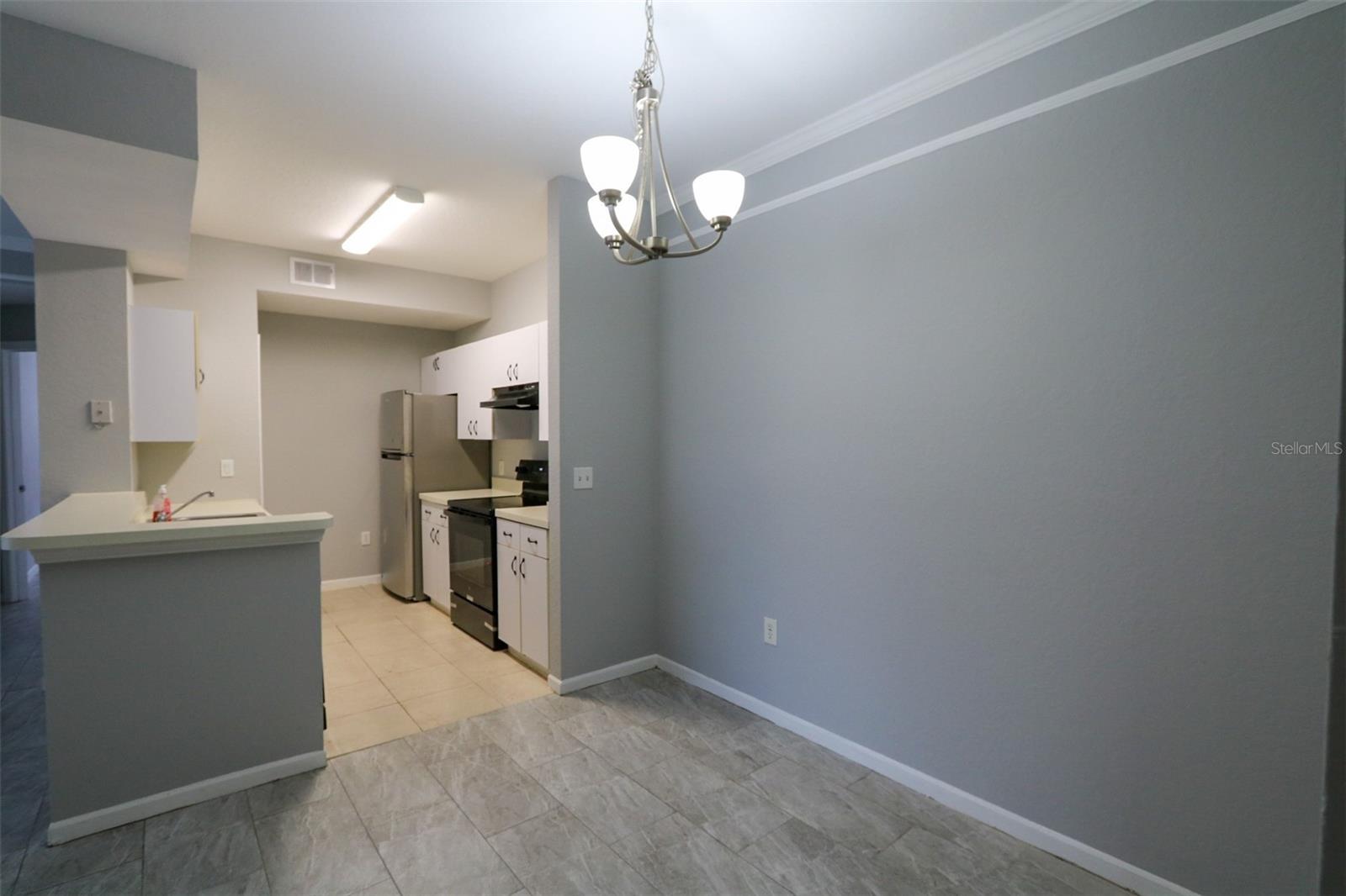 17101 CARRINGTON PARK DR #405 — photo 7