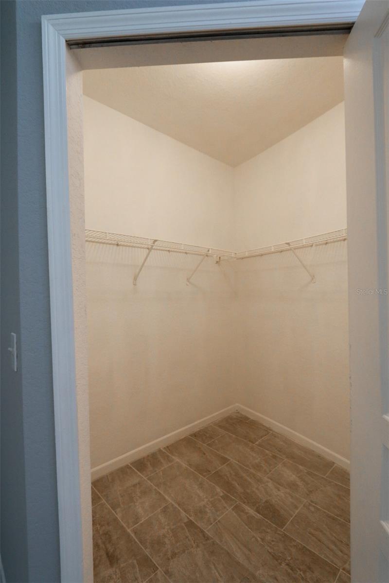 17101 CARRINGTON PARK DR #405 — photo 13