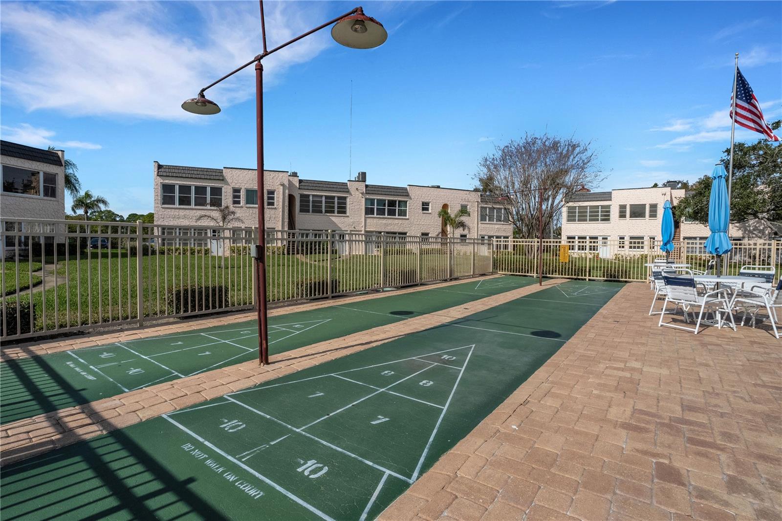 209 FERNWOOD CIR #209 — photo 43