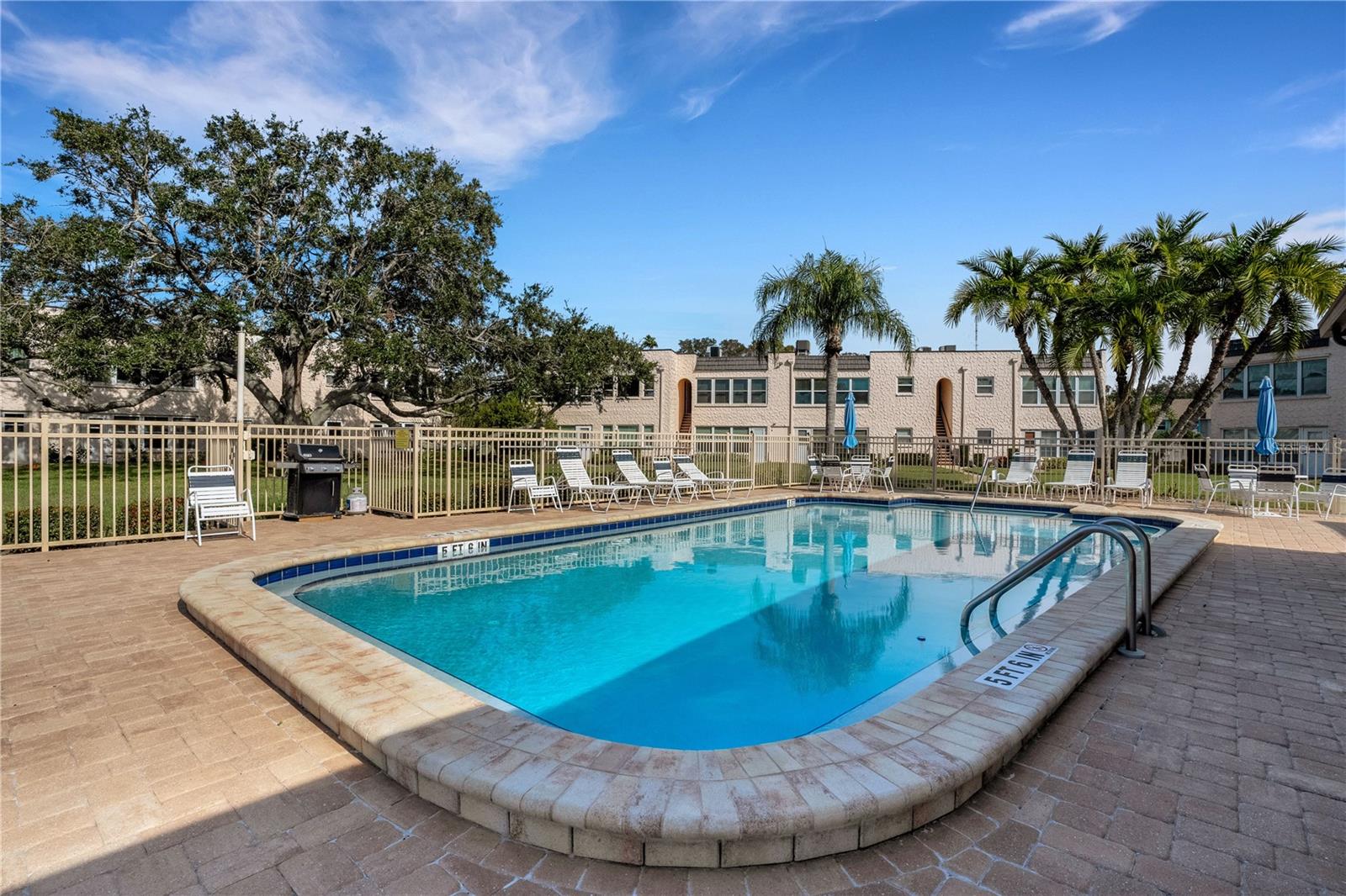 209 FERNWOOD CIR #209 — photo 42