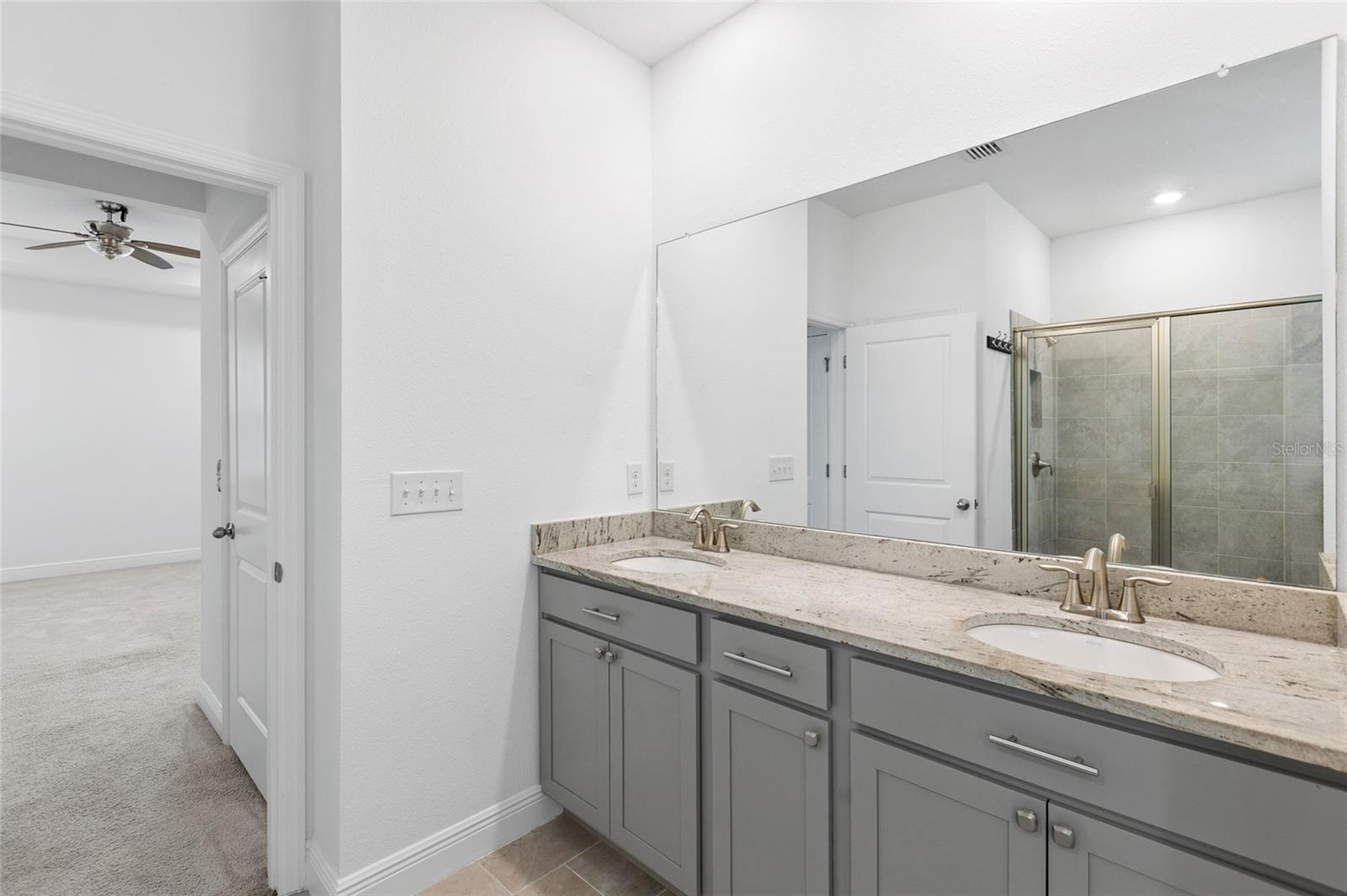 33034 SAND CREEK DR — photo 24