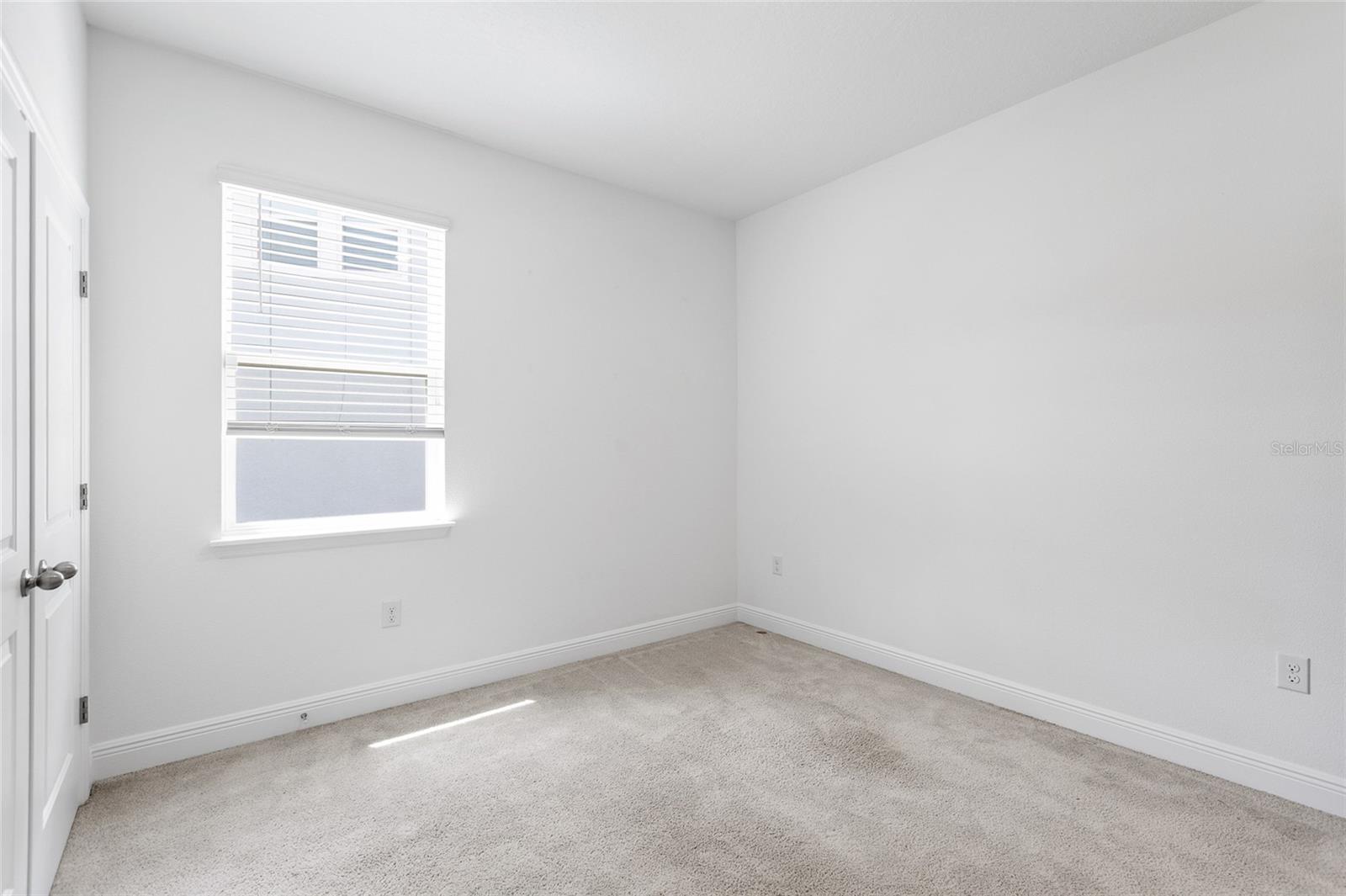 33034 SAND CREEK DR — photo 35