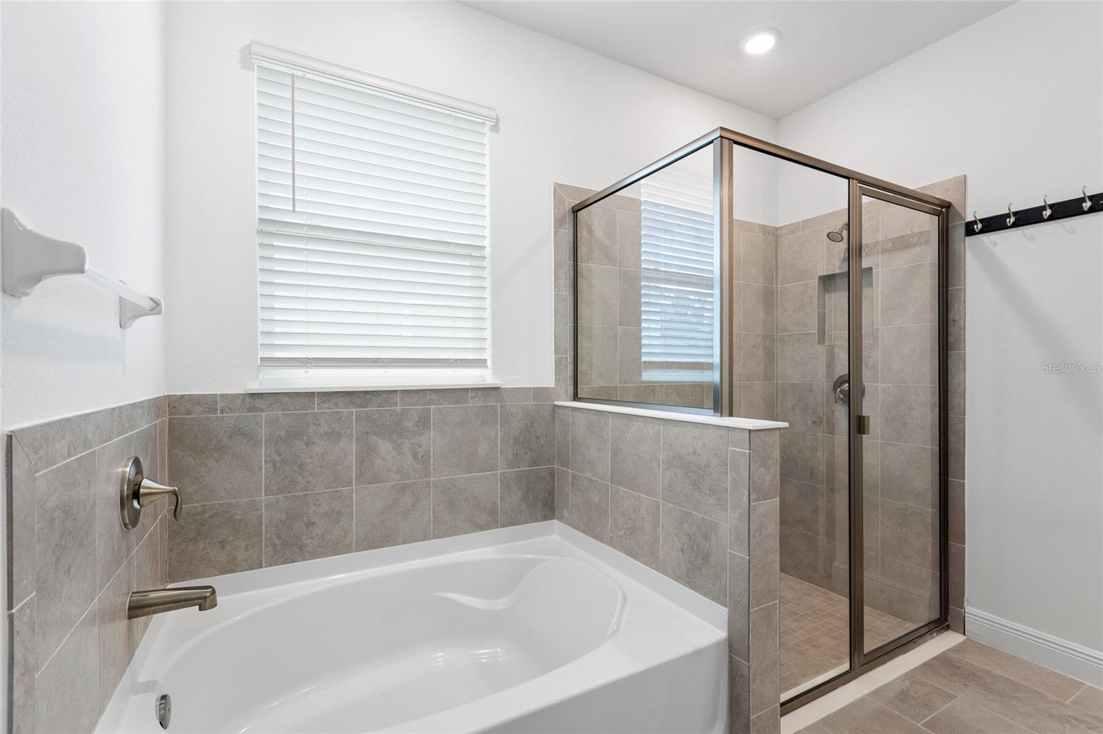 33034 SAND CREEK DR — photo 25