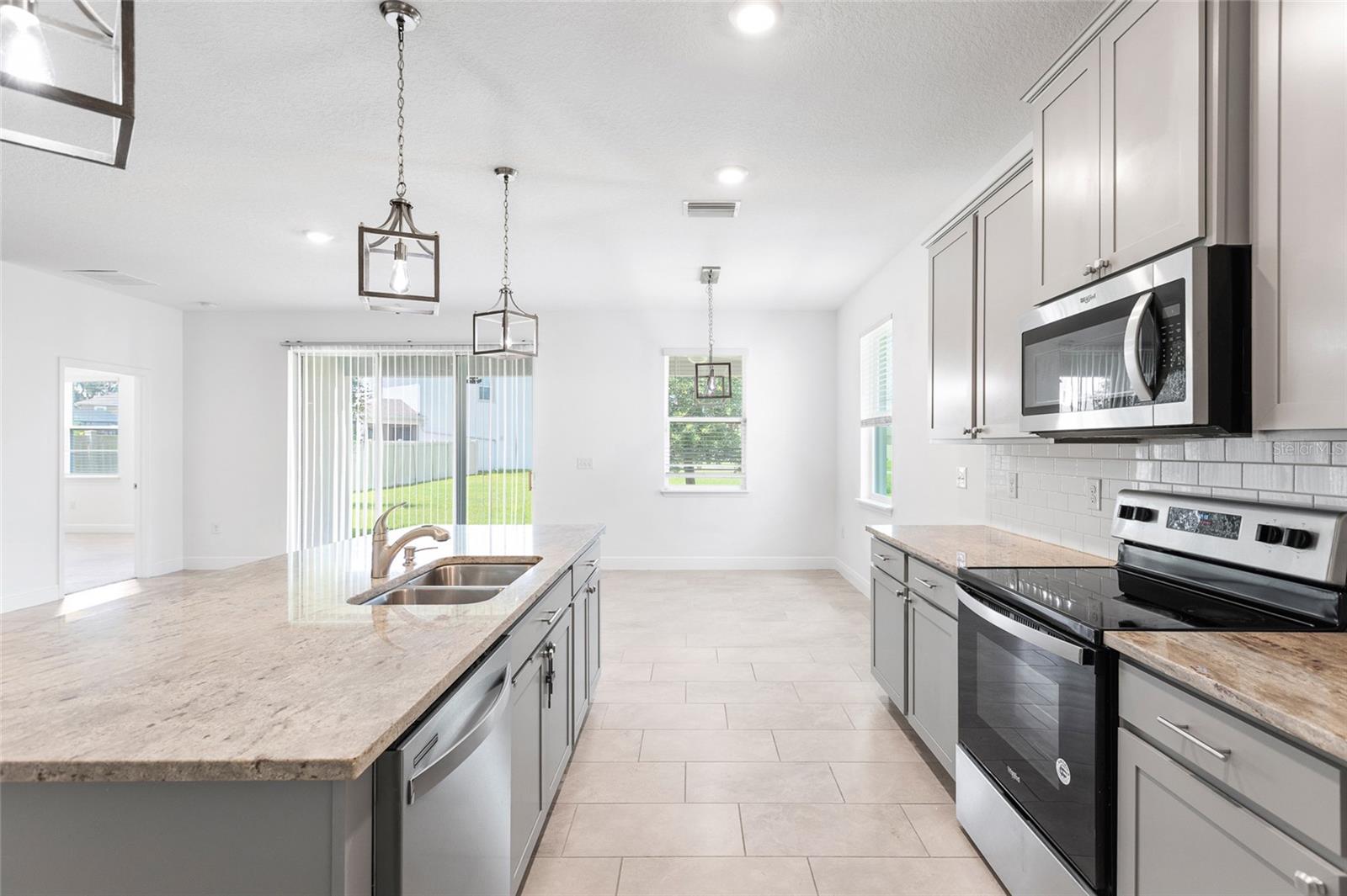 33034 SAND CREEK DR — photo 19