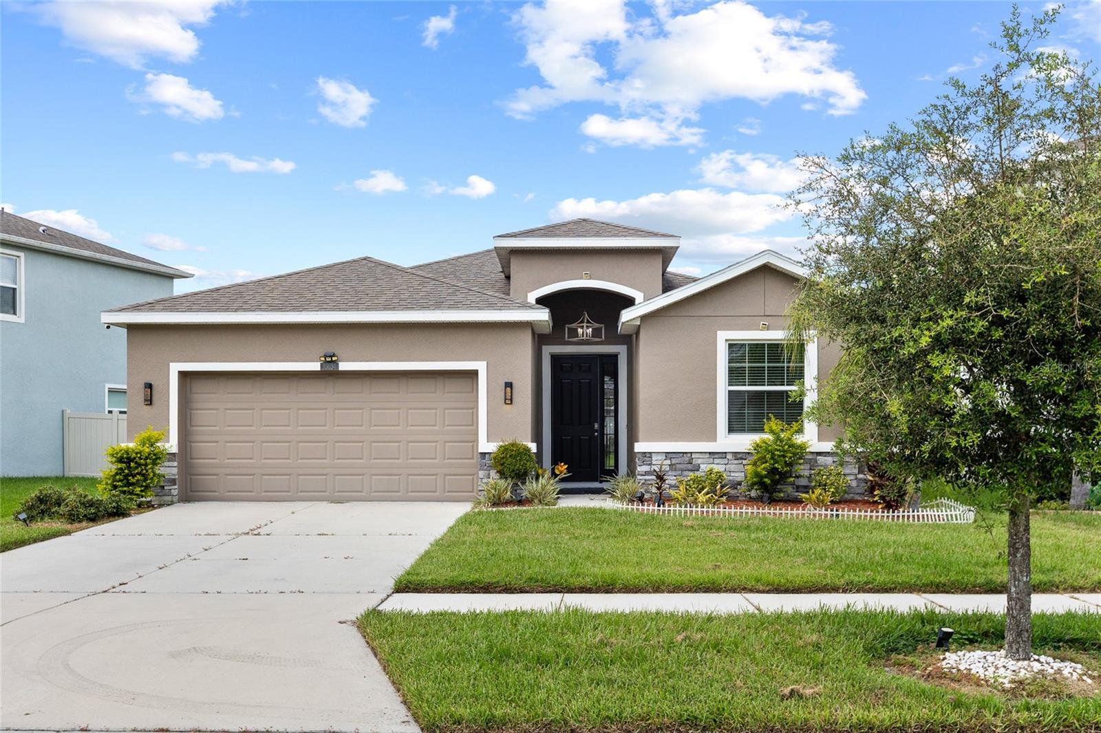 33034 SAND CREEK DR — photo 2